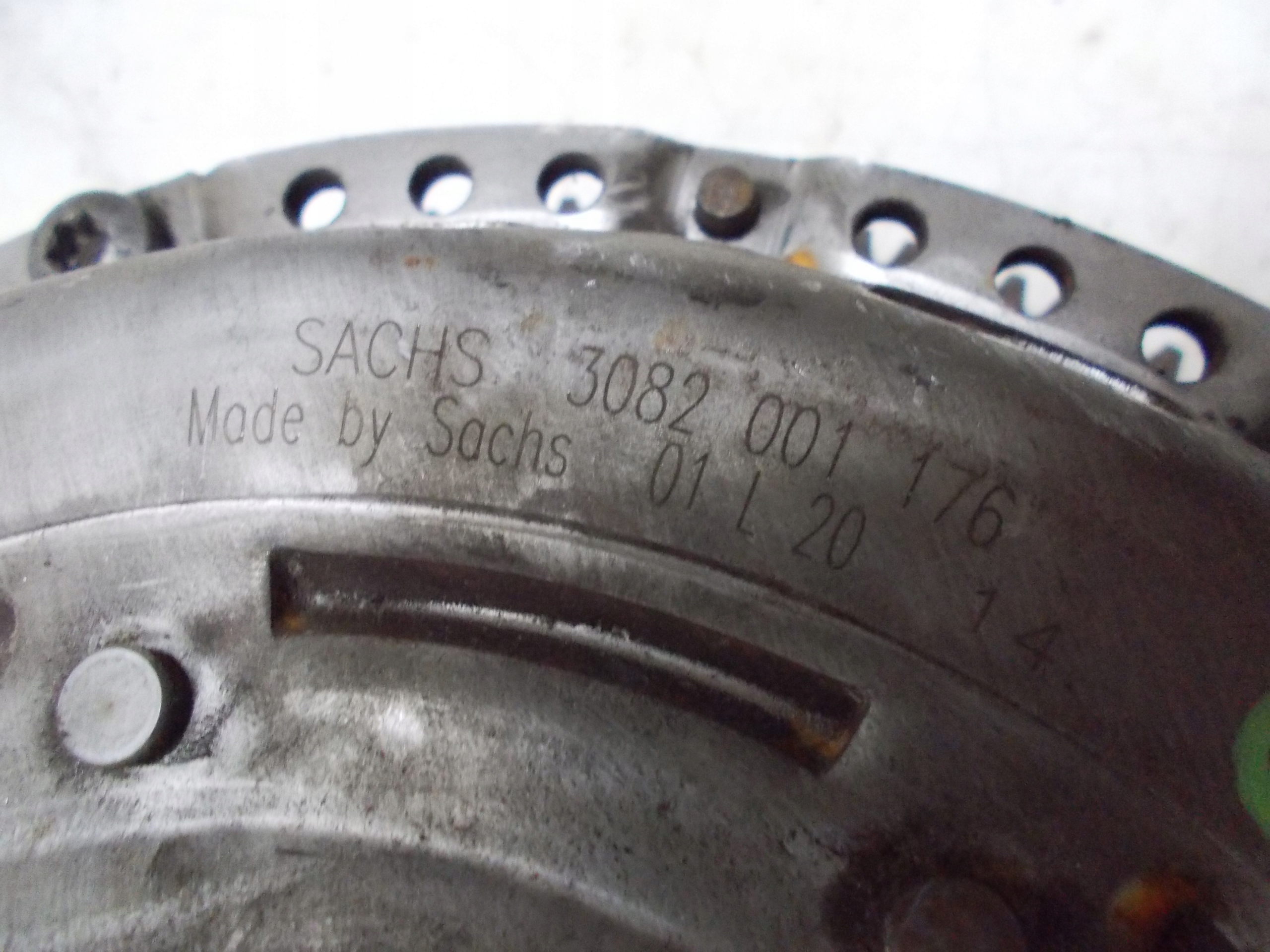 CITROEN C4 1.6 B 08R Embrayage Complets 3082001176
