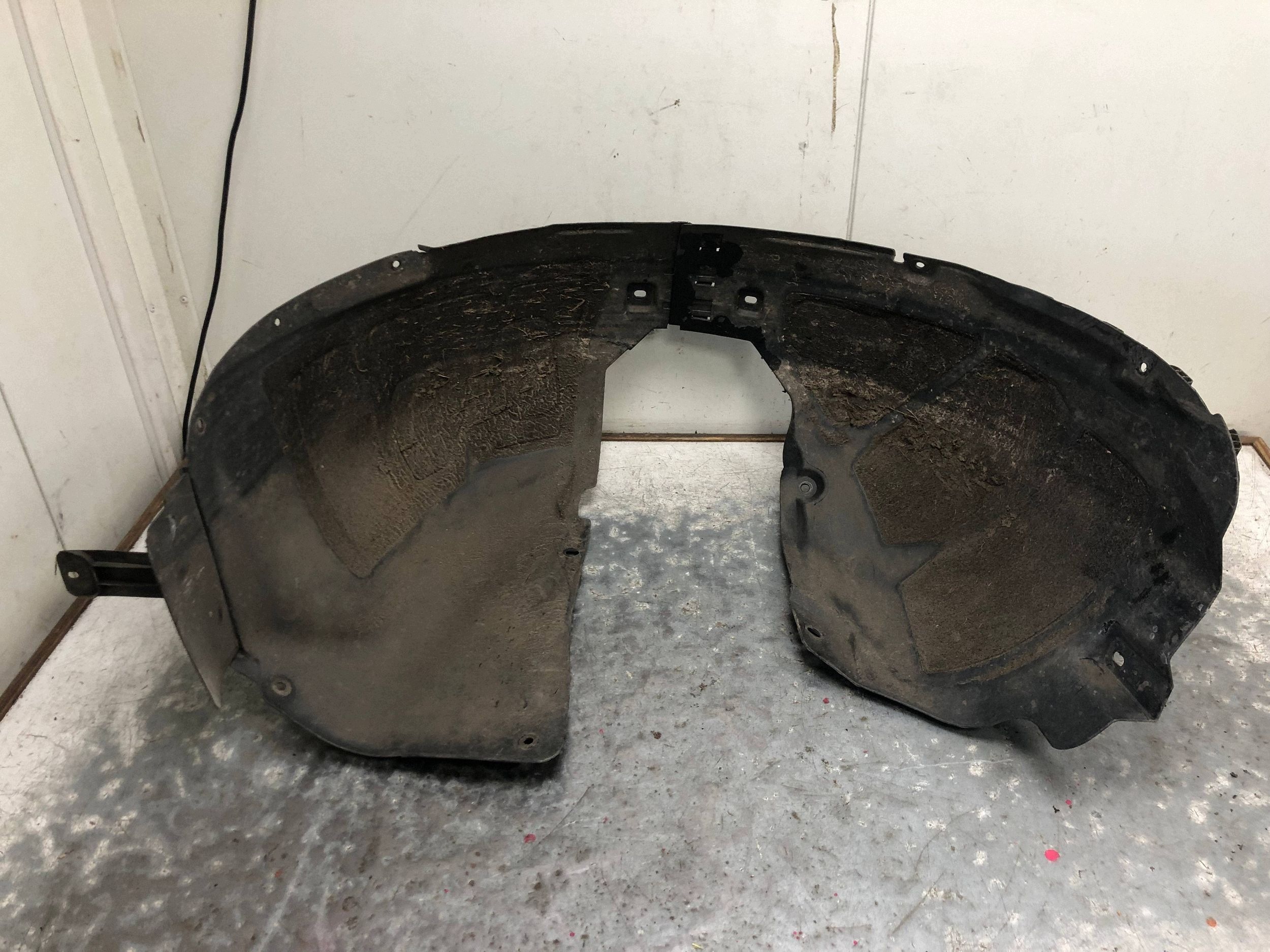 mudguard left front OPEL ASTRA J KOMBI 13382121