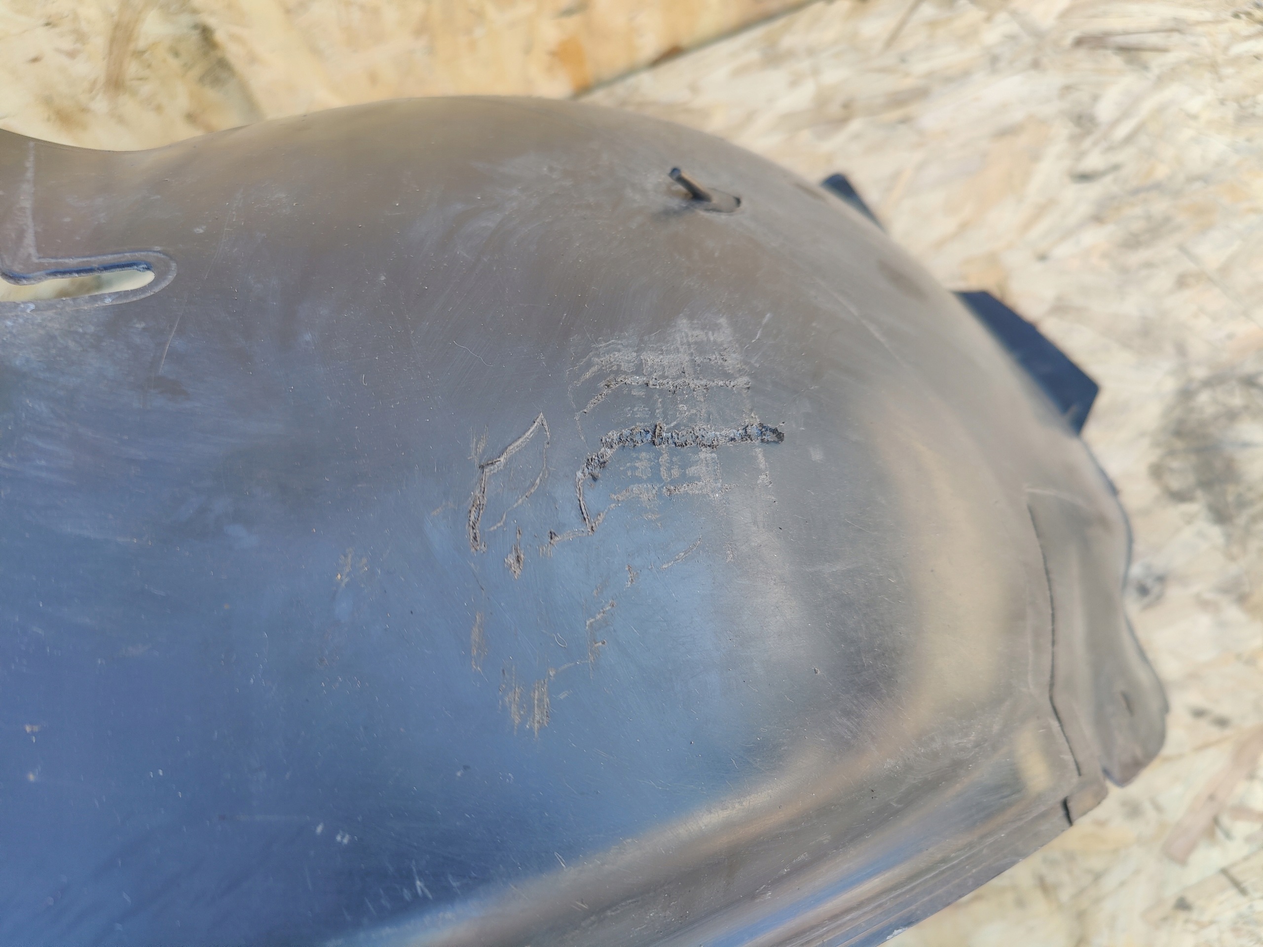 VW GOLF VI mudguard front front left 5K0805977