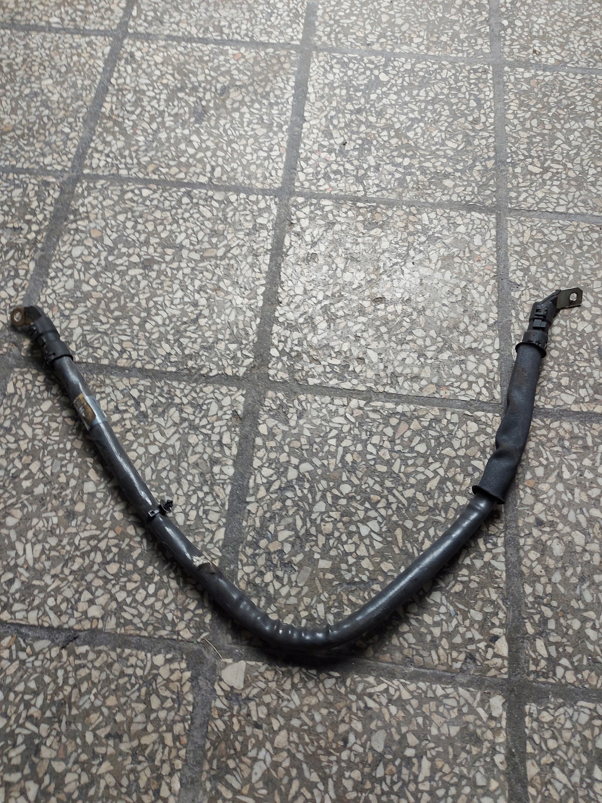 KABEL prijenos MASOWY WIAZKI alternatora MERCEDES E W213 OE EU