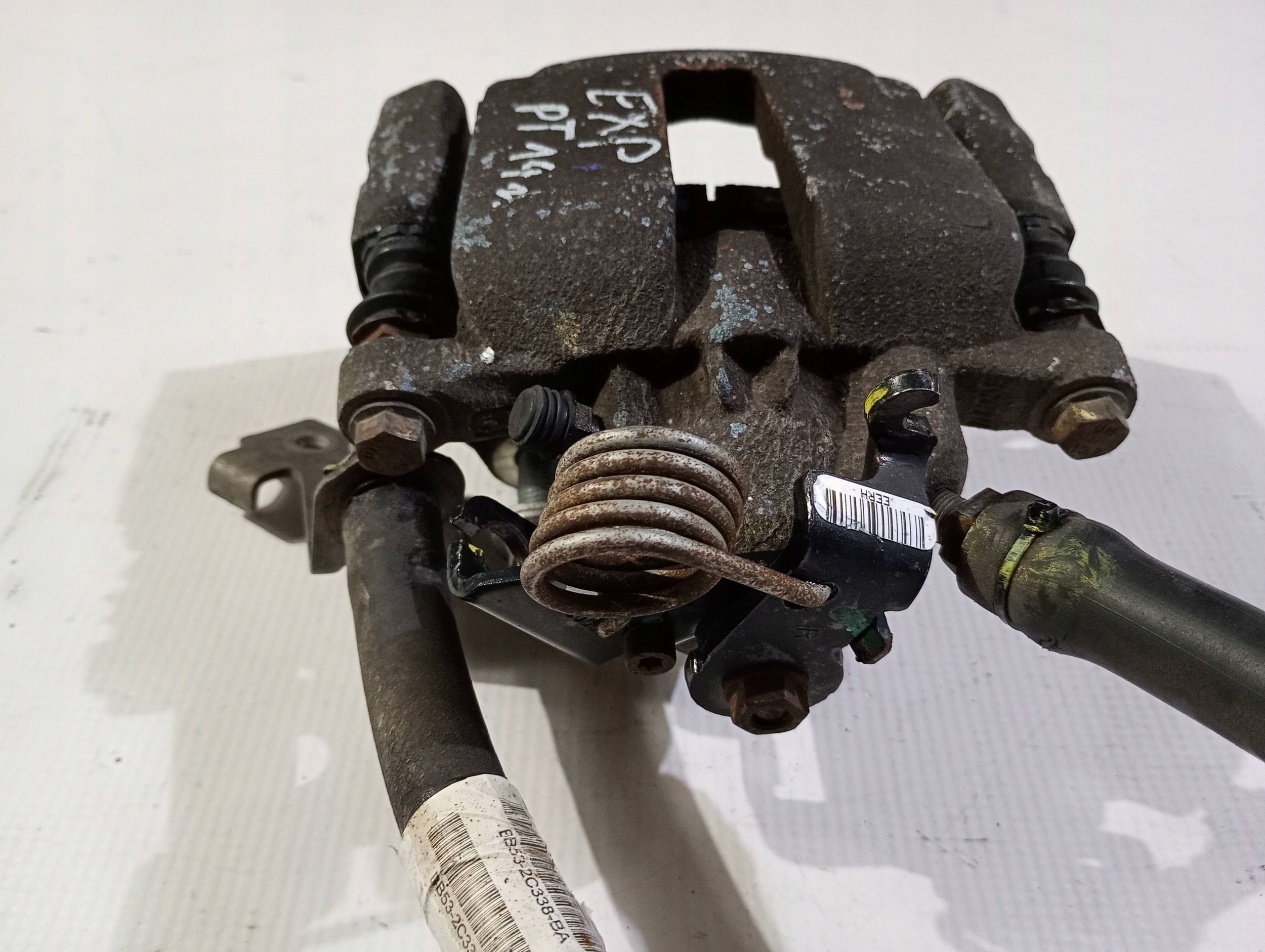 caliper brakes brake rear part rear right Ford Explorer 2011