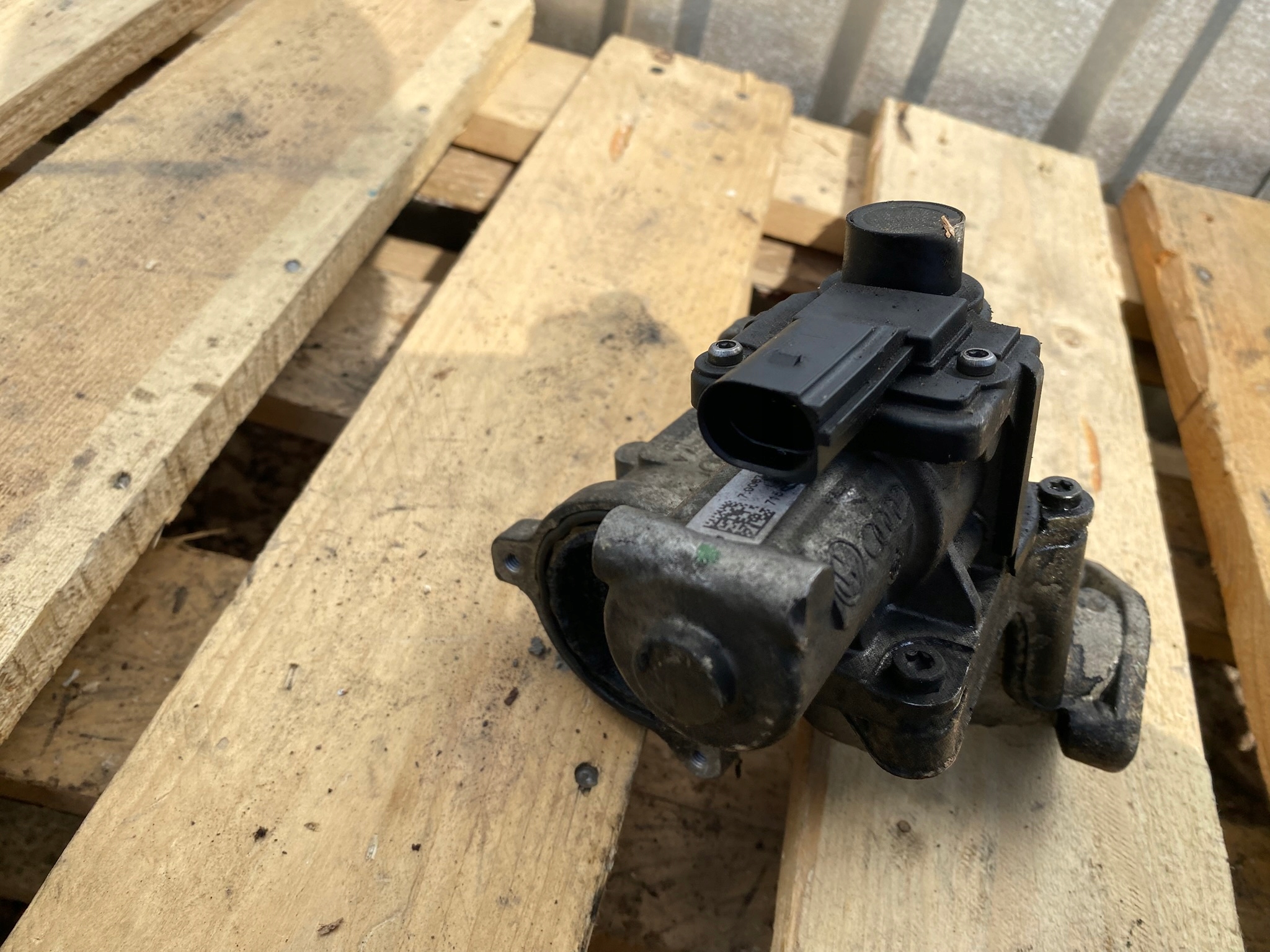 AGR-Ventil VOLKSWAGEN Audi 03G129637A 03G131502