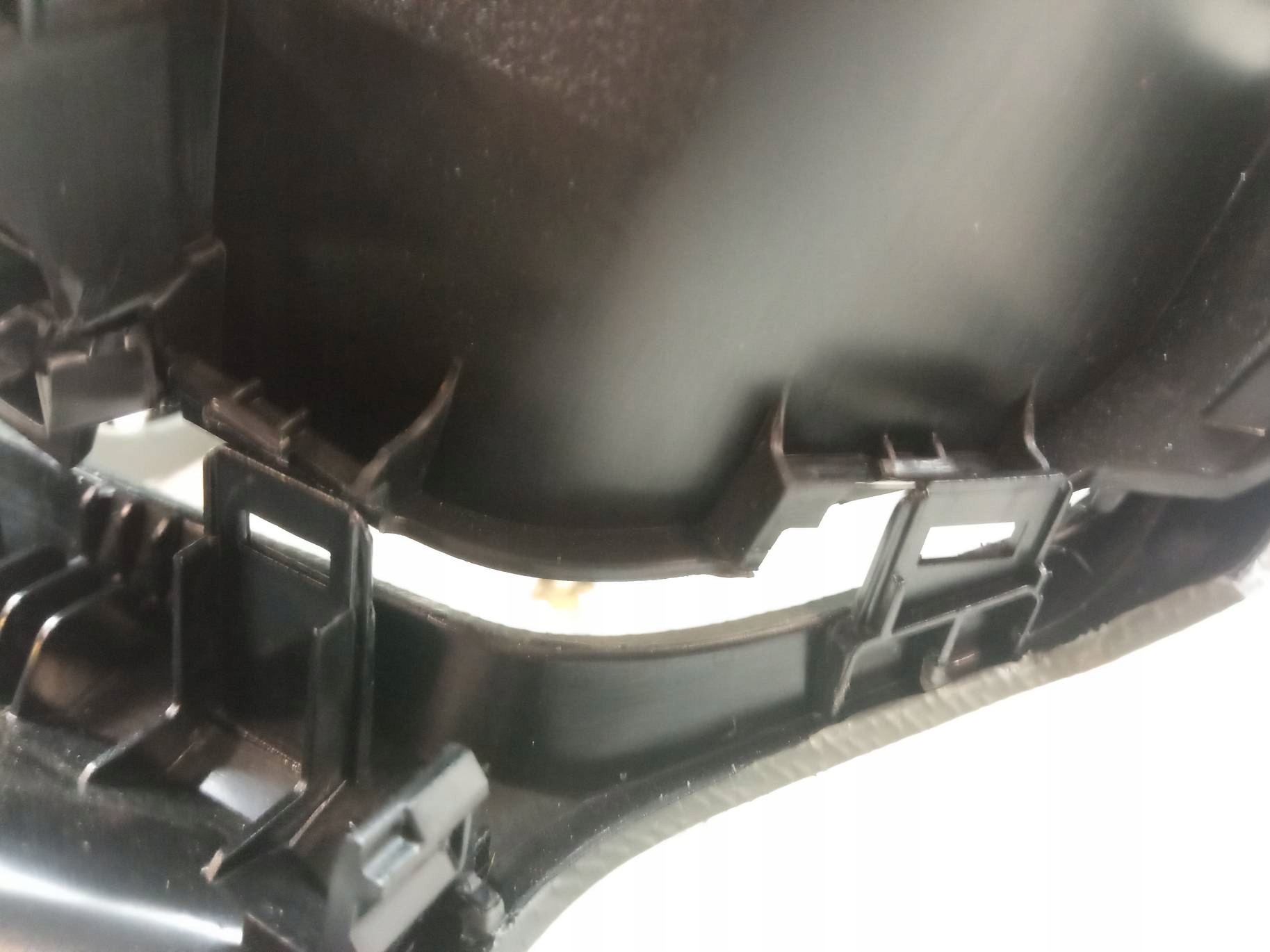 obal budíku kryt 681358409R Dacia Duster III (2024- )