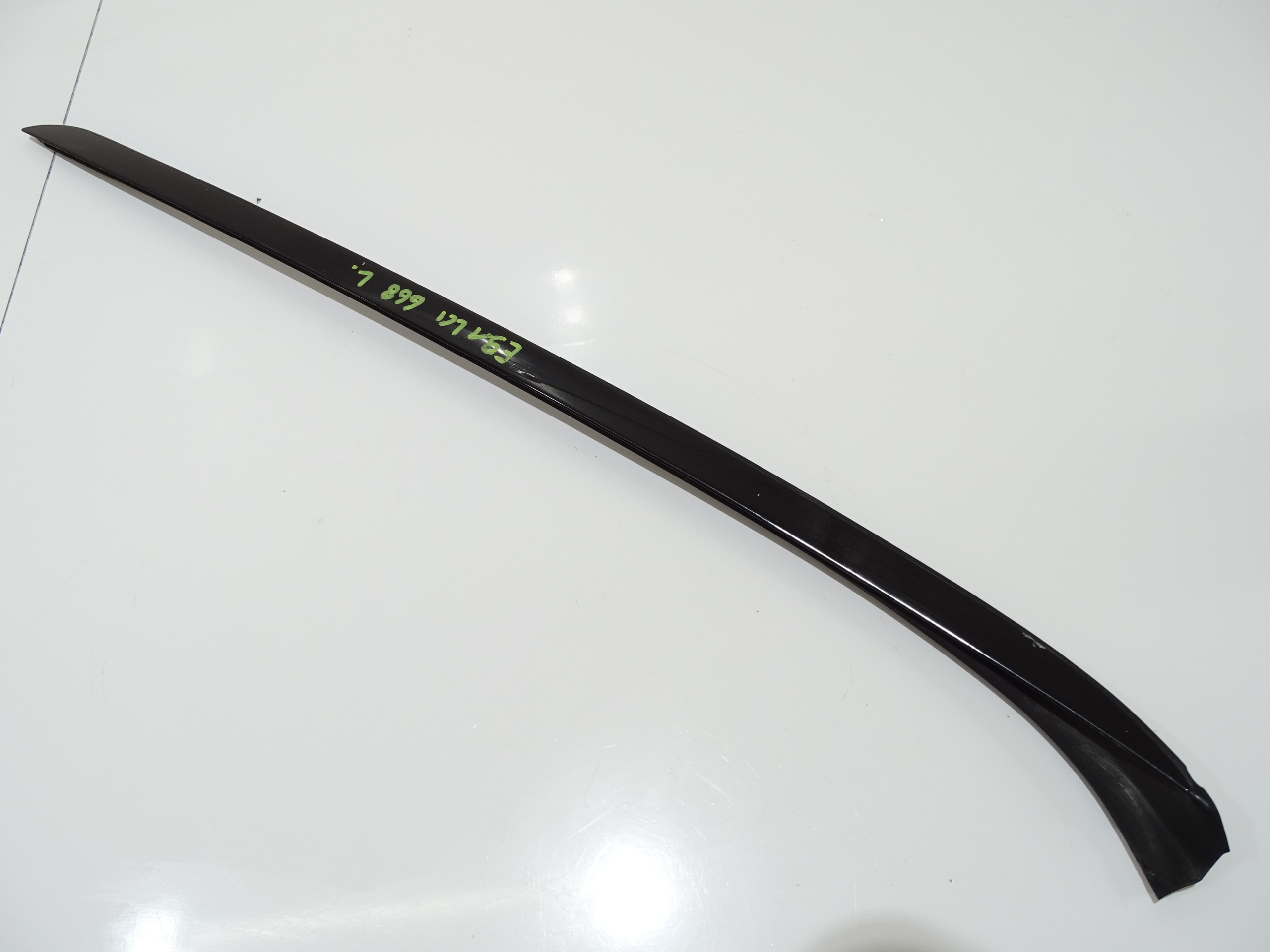 moulding windows CZOLOWEJ left BMW E91 LIFT 668