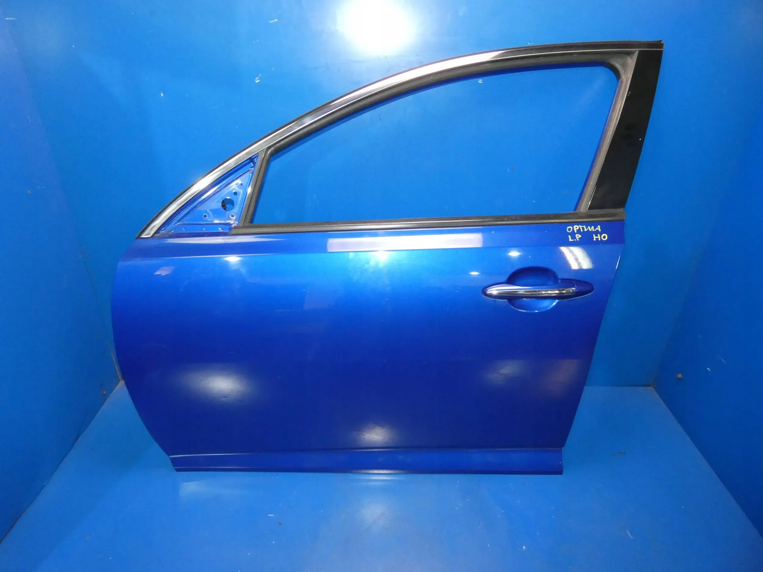 KIA OPTIMA III door left front front complete without BOCZKA and LUSETRKA