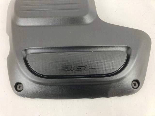 Chrysler Pacyfica 3.6 2017 upper motor cover