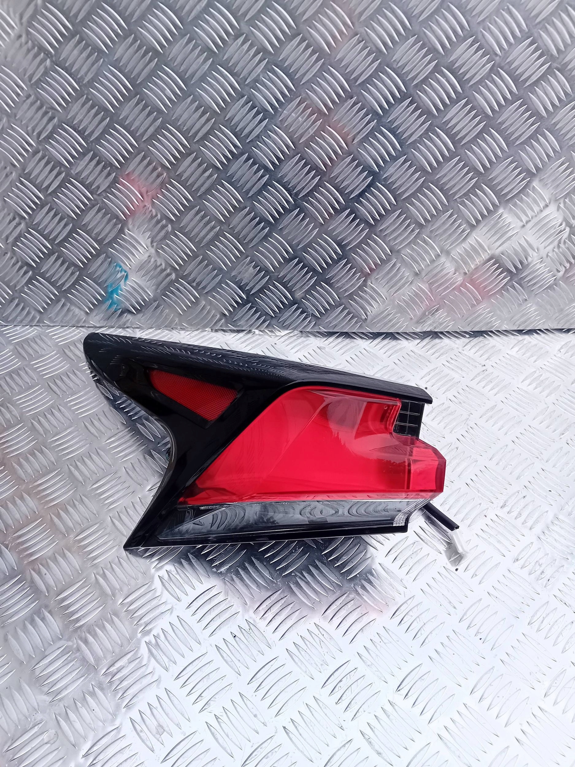 фонарь левый lexus NX