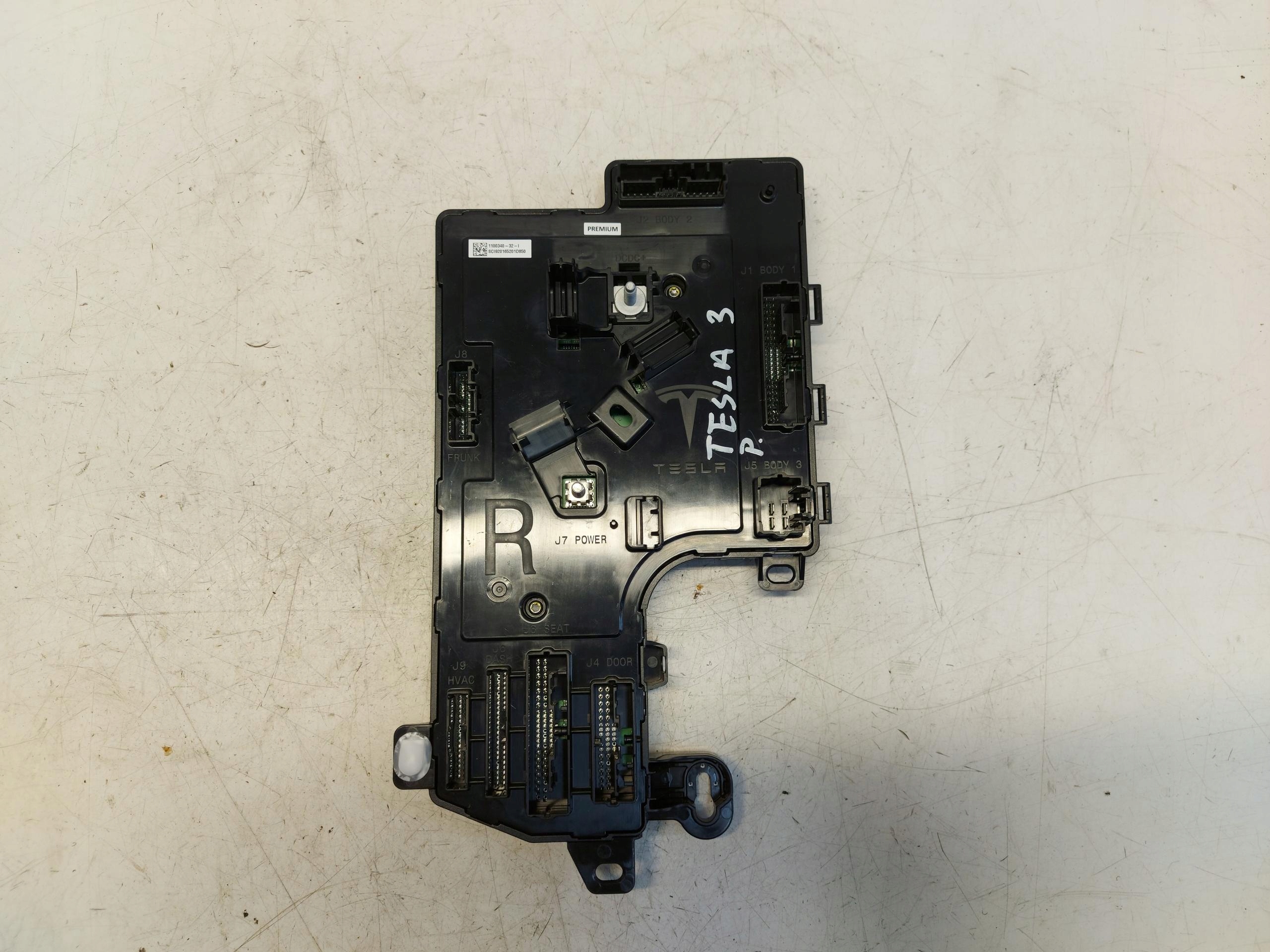 TESLA MODEL 3 module control unit komfortu right 1100340-32-l