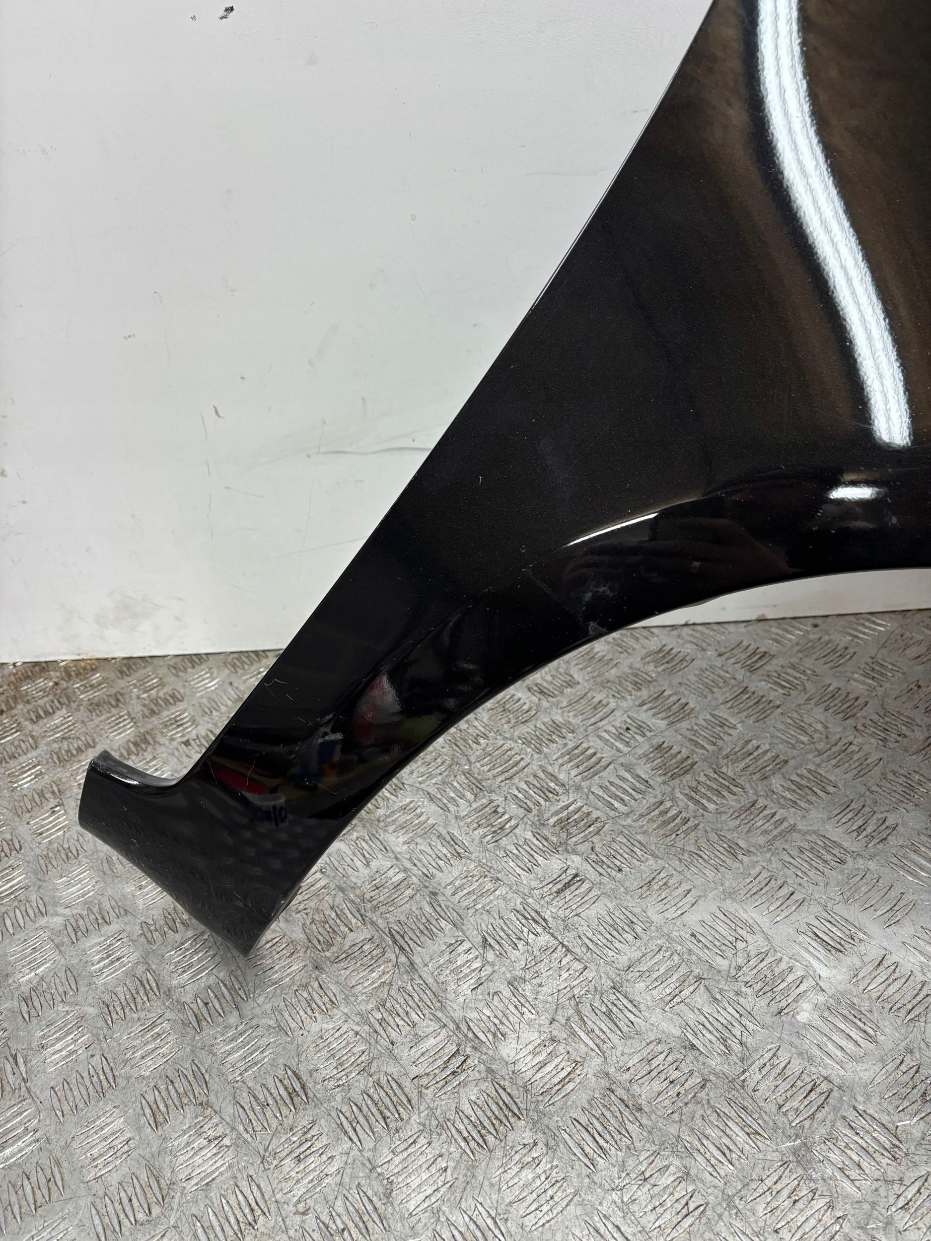 fender front front right TOYOTA YARIS II 2 06