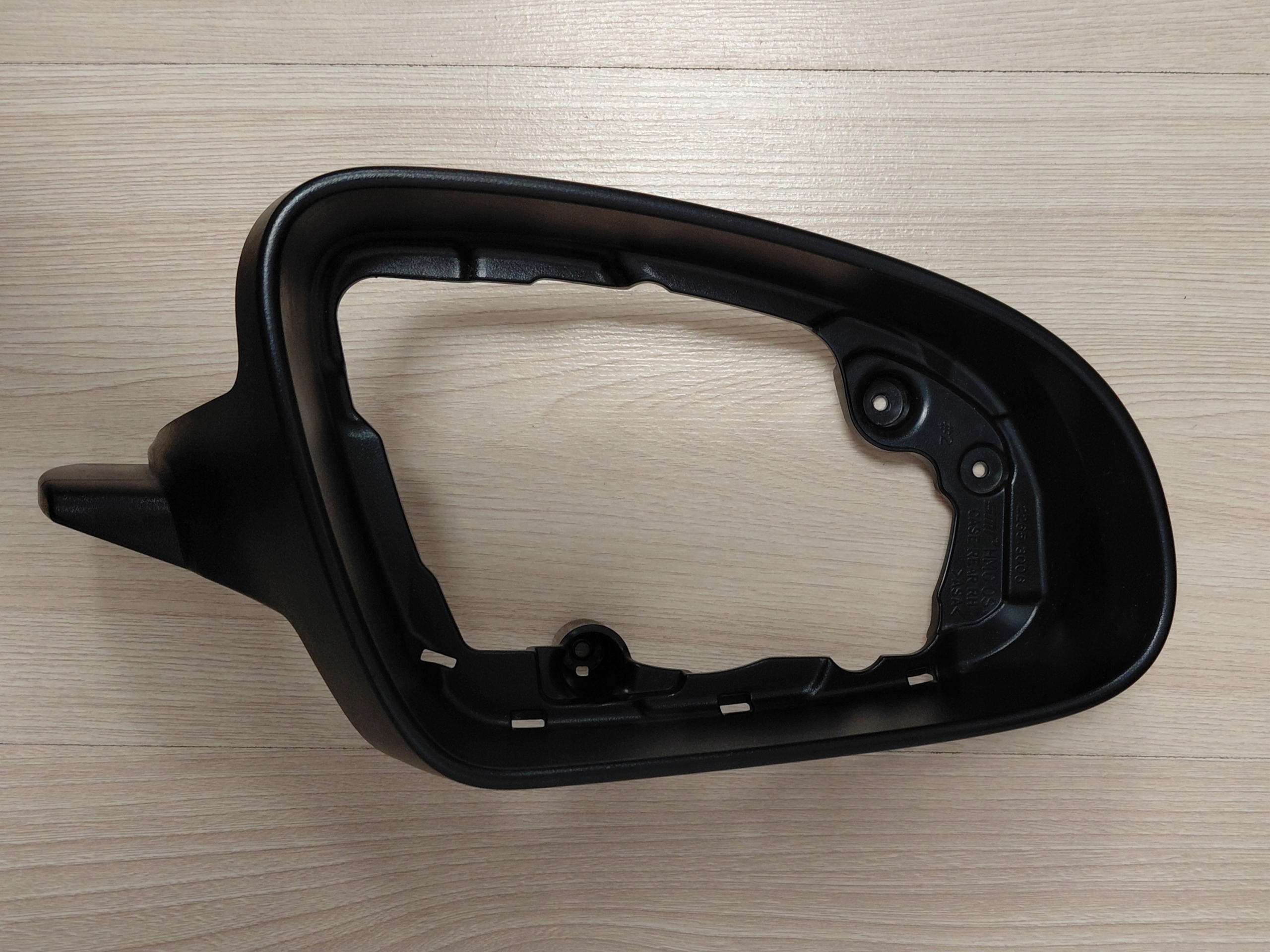 HYUNDAI KONA cover frame of left mirrors OE