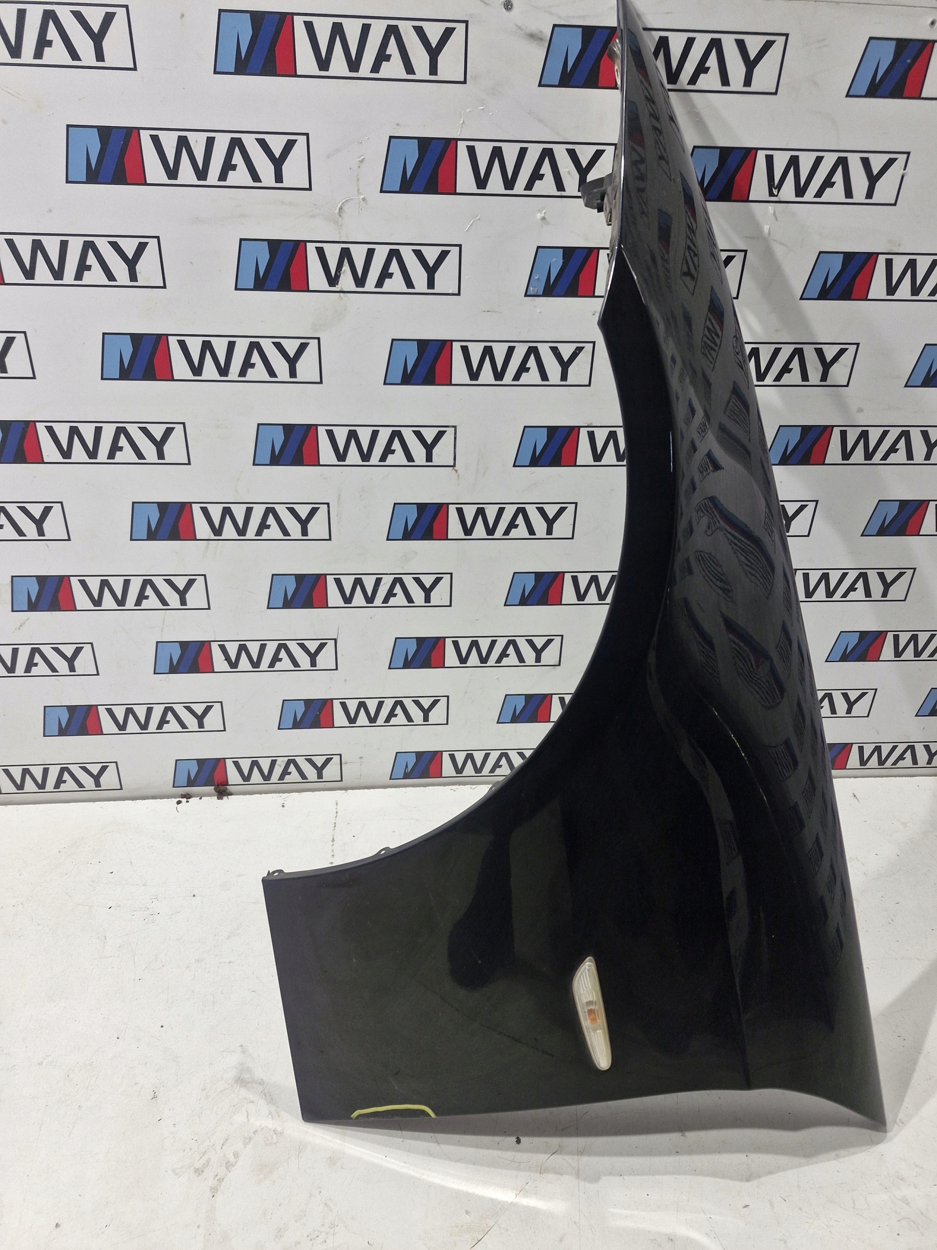 BMW E90 E91 fender left front 475 BLACK SAPPHIRE