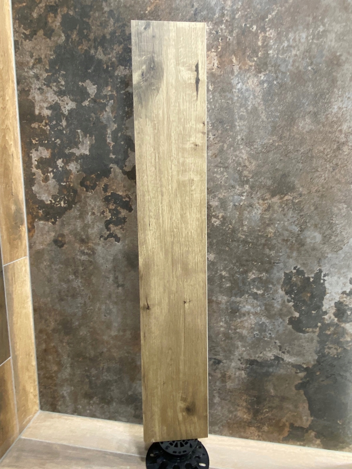 Płytka drewnopodobna rustikalny dąb 19,8x119,8 Kod producenta Home Design