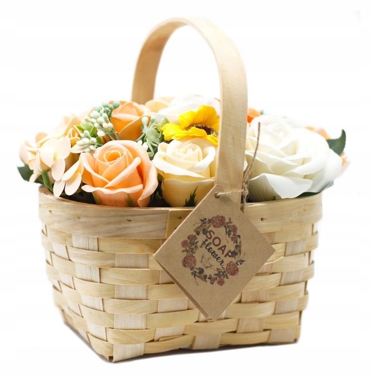 Velká oranžová mýdlová kytice proutěný koš