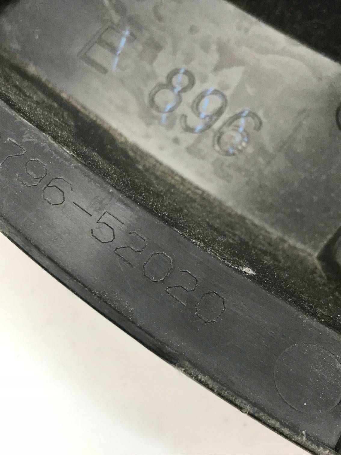 защита накладка левый lexus LBX 24- 537896-52020