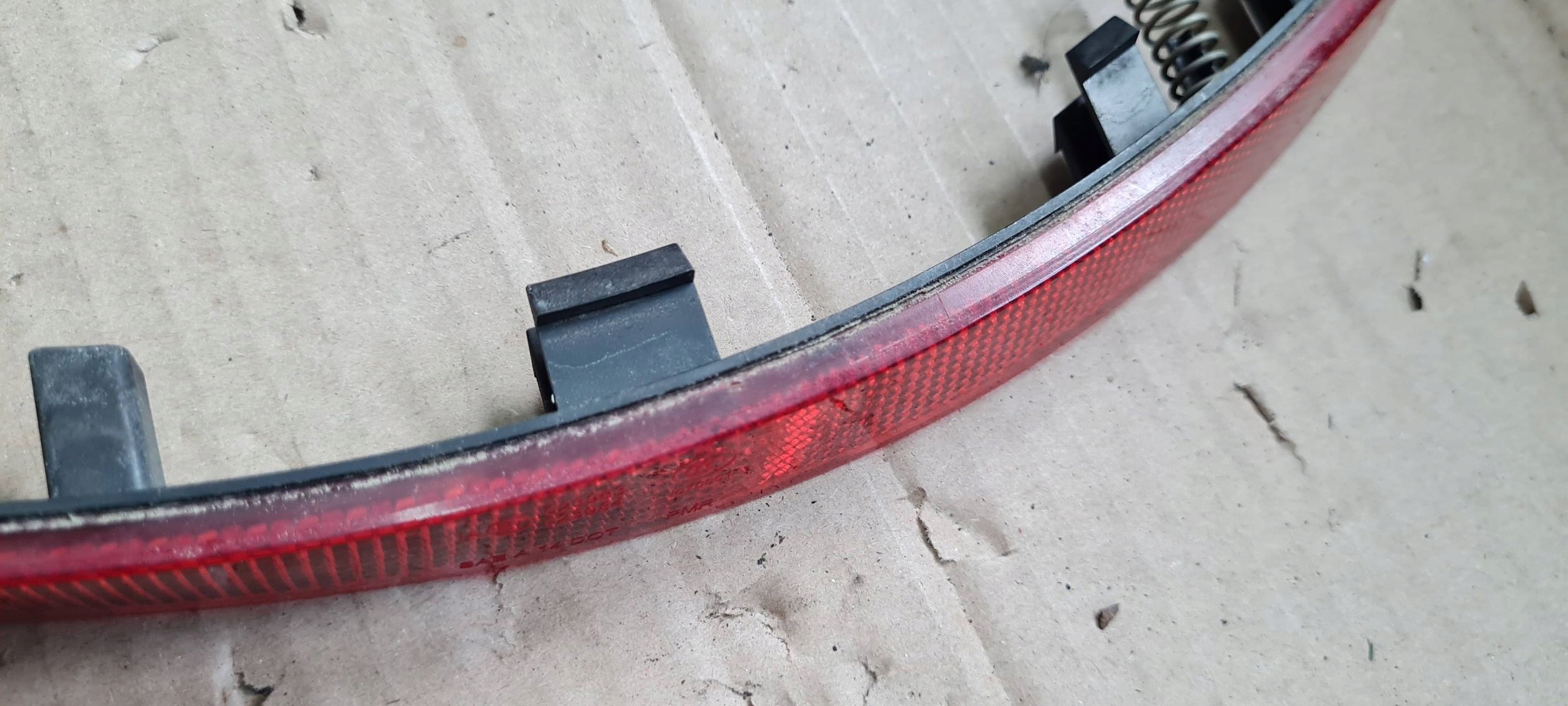 A4 B9 8W ODBLASK der Stoßstange links heck Sedan 8W0945105C