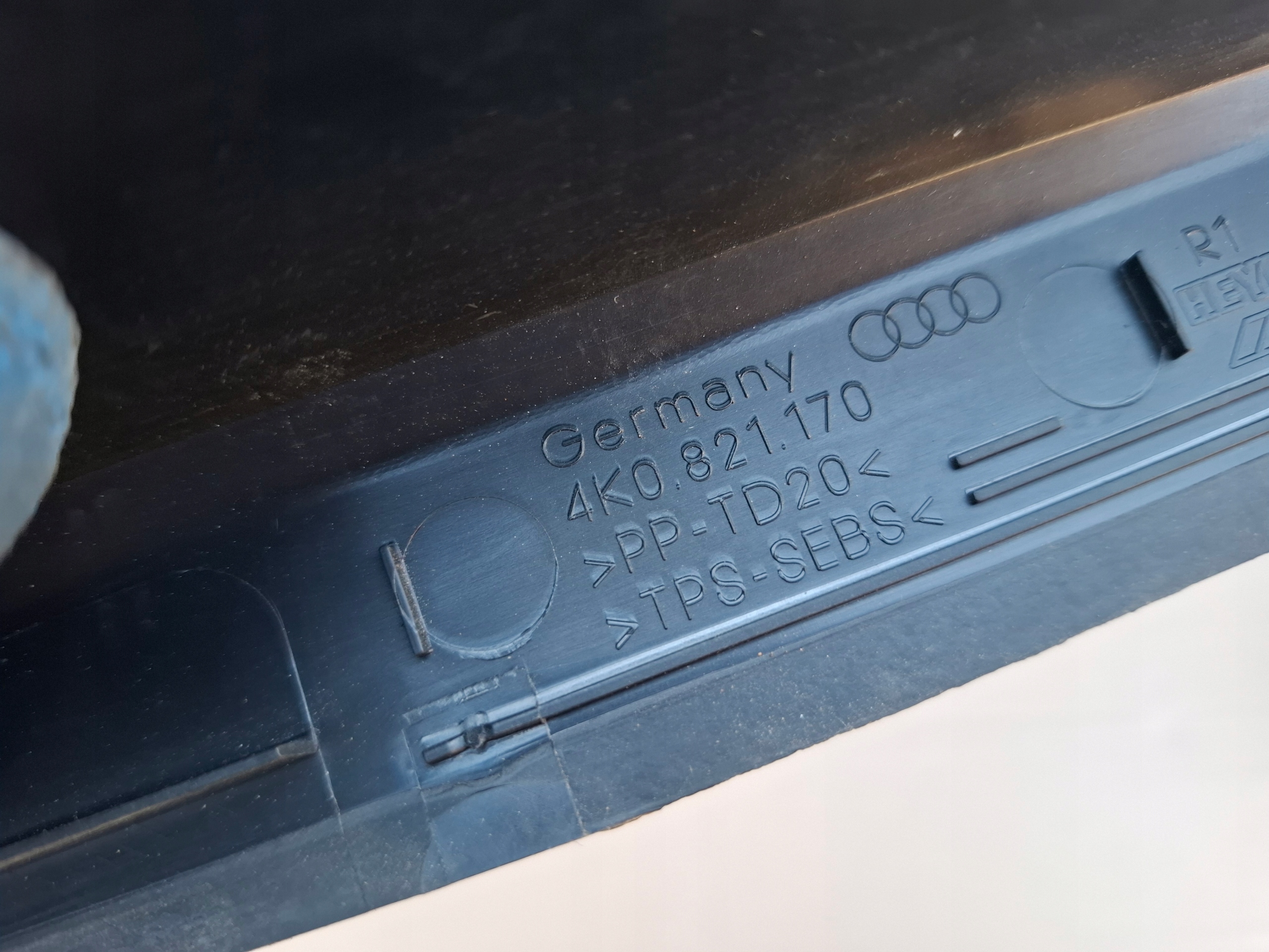 copertura GREMBIALINA parafango AUDI A6 C8 4K0821170 Destro 23r