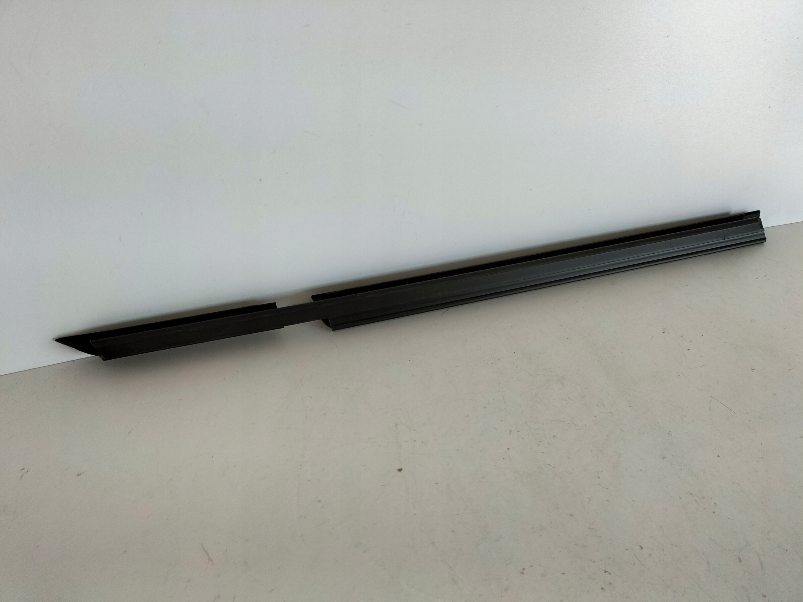 moulding dust door rear part left BMW 3 G20 G21 19