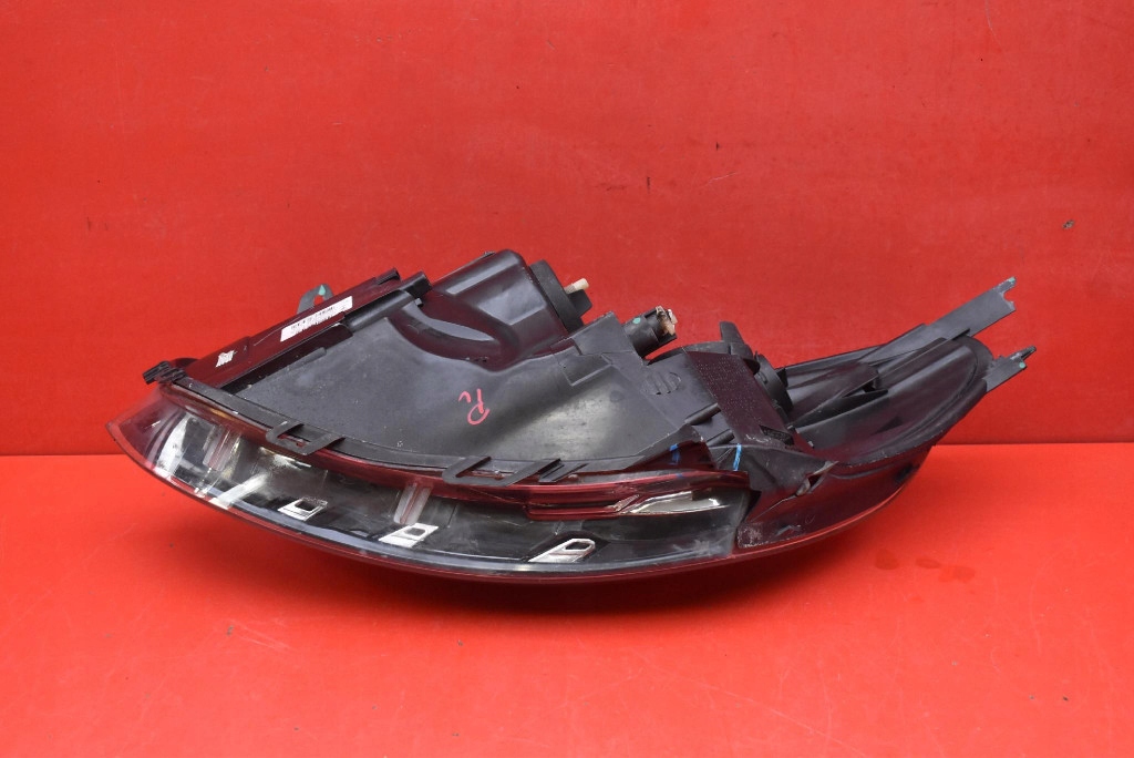 REFLEKTOR right light front EU 01033099900010 RENAULT CLIO 4 IV 12-20