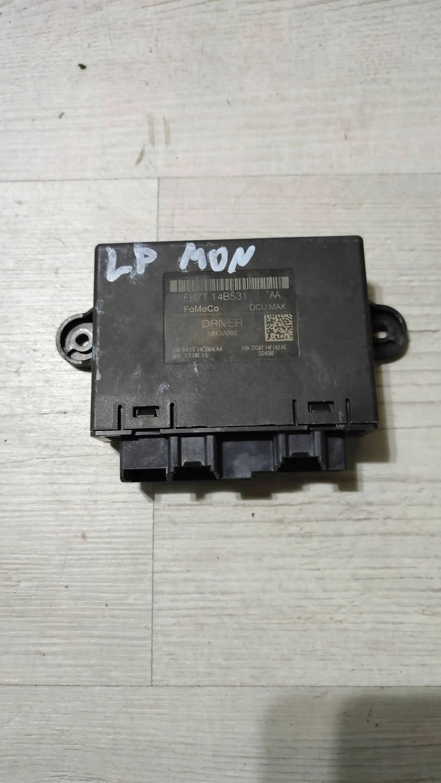 Ford Mondeo MK5 16r 2.0TDCi front side left Moduly door