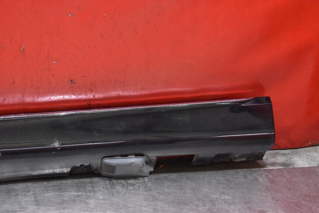 cap threshold left 040 A2136908704 MERCEDES E-KLASA W213 KOMBI 16-21