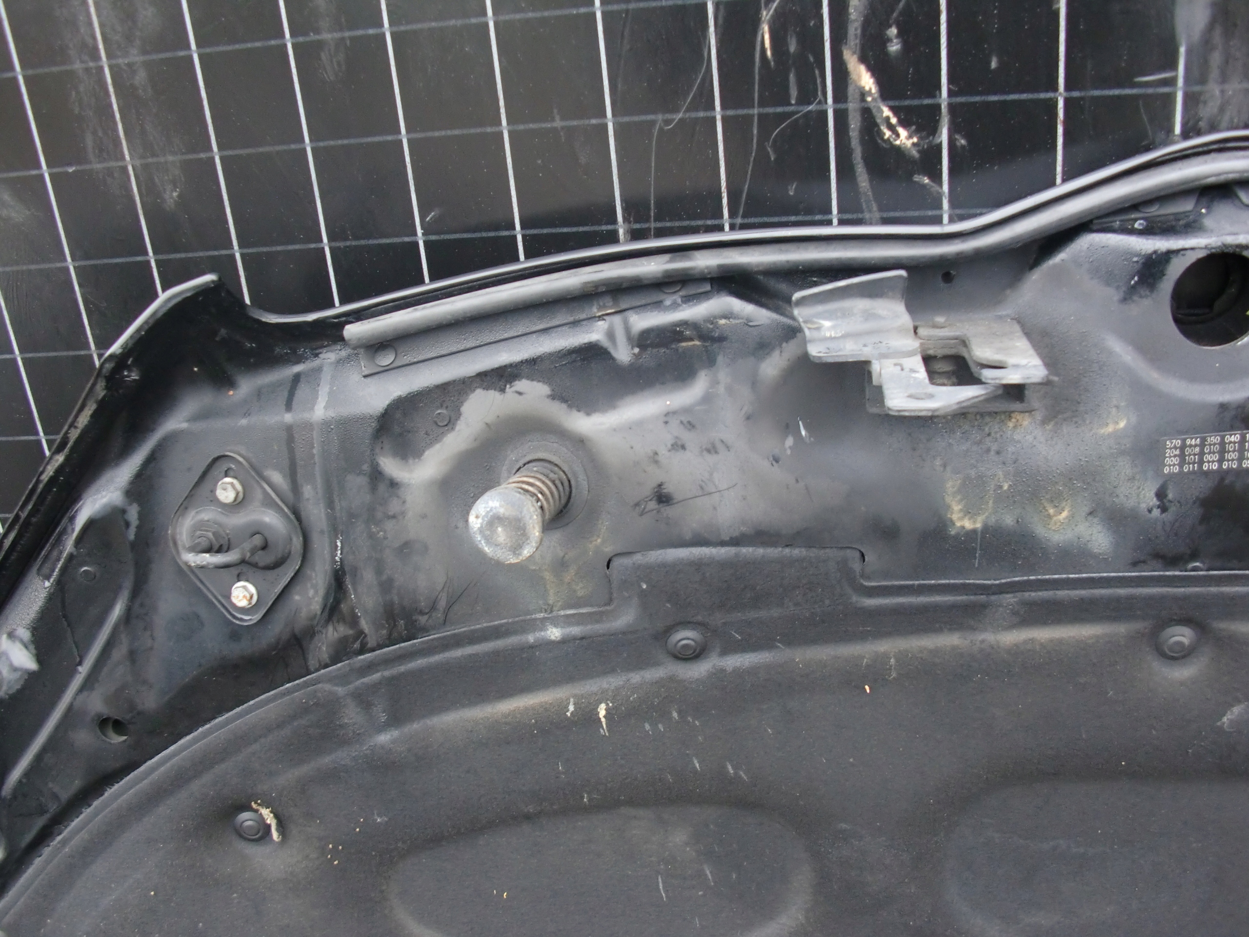 MERCEDES C W204 bonnet black