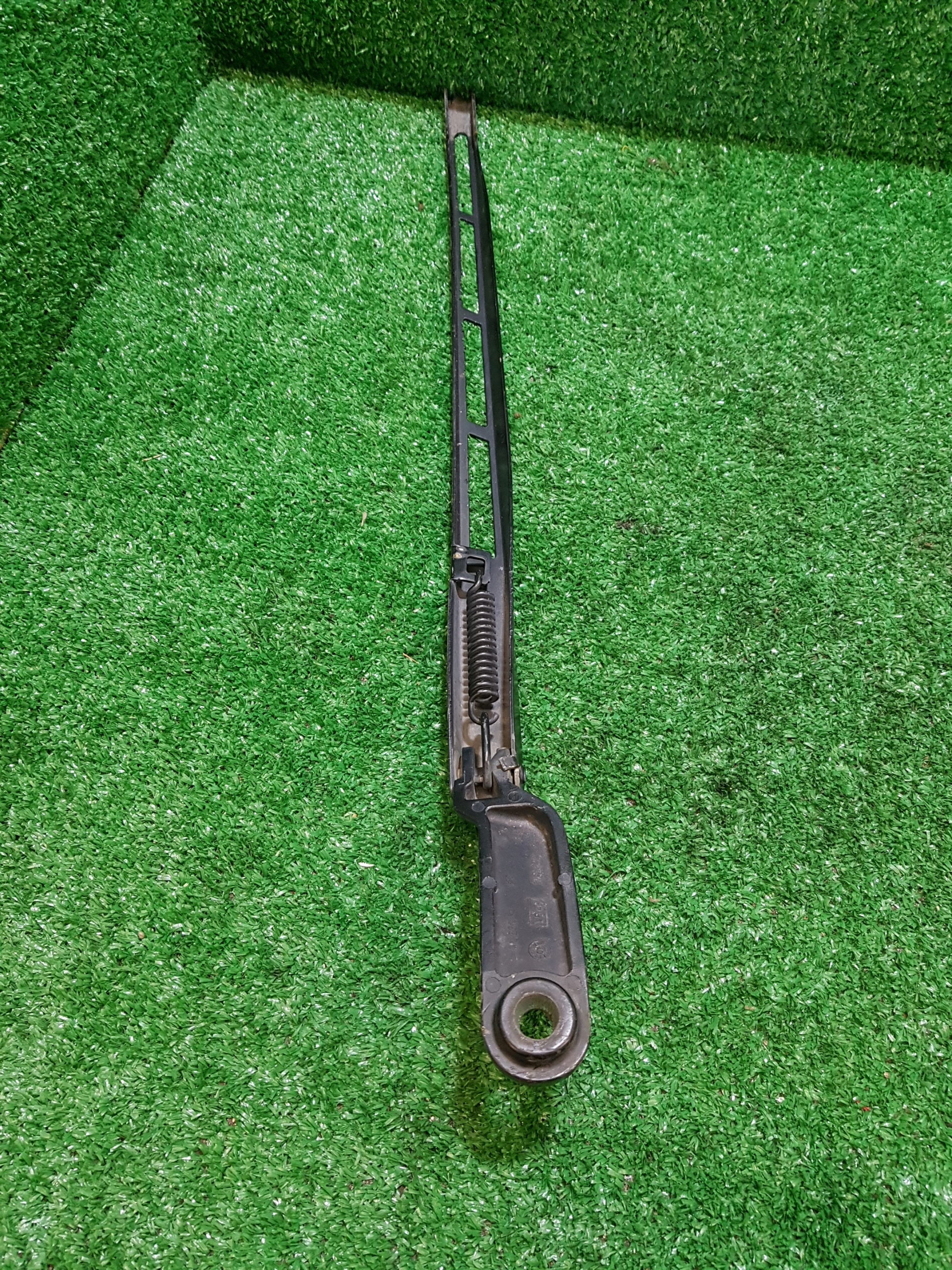 wiper arm front left AUDI Q7 4L1955407A
