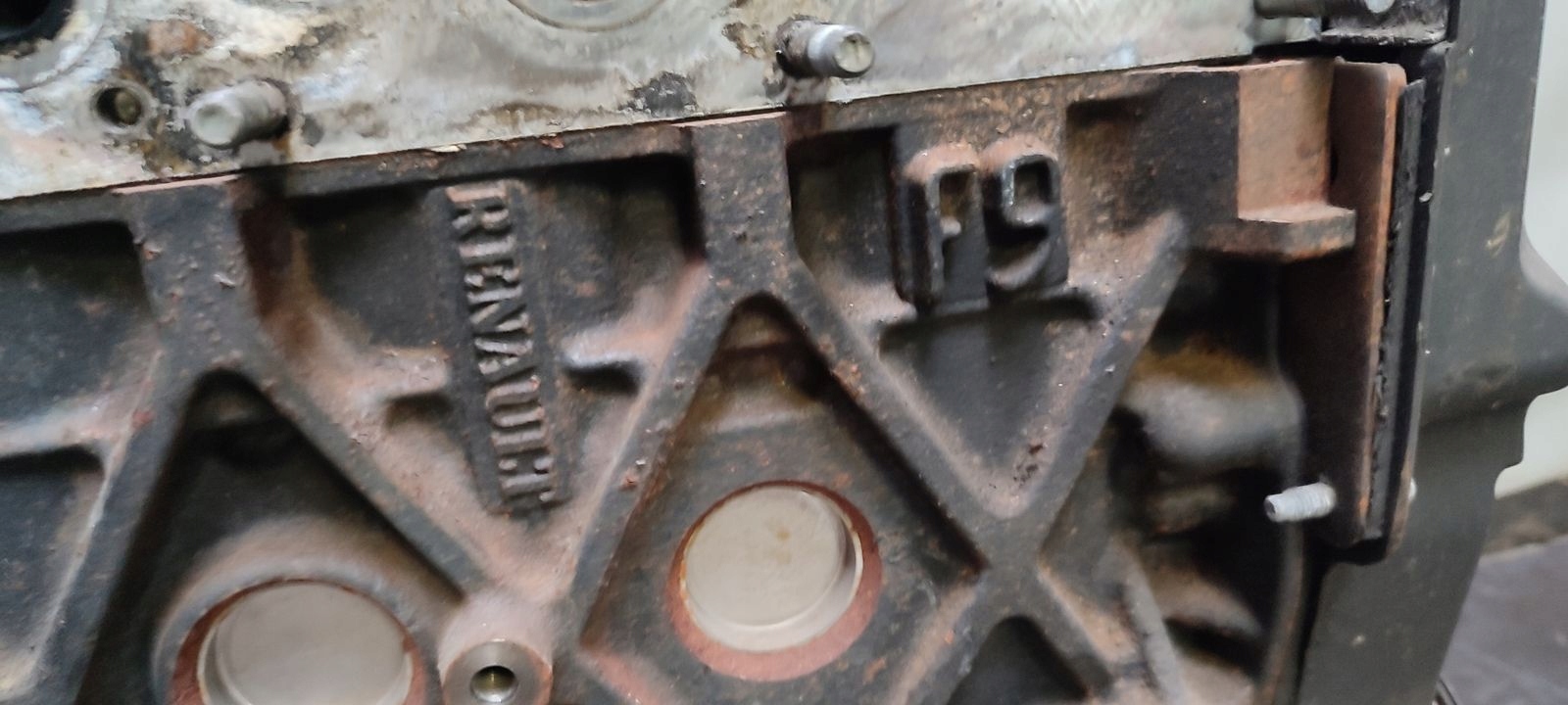 engine F9Q Renault Megane II 1,9 DCI