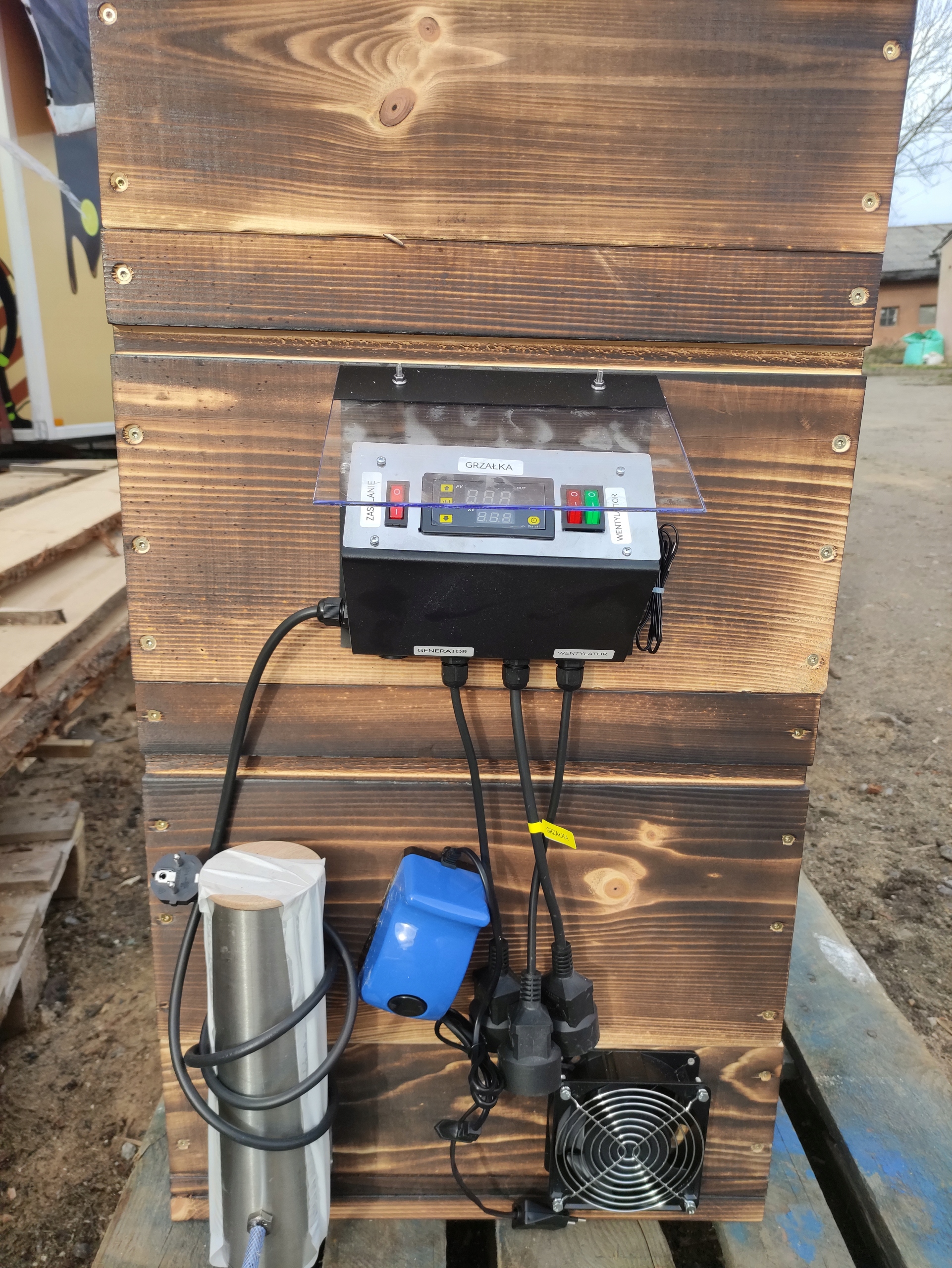 

Wędzarnia drewniana elektryczna Full Wersja!