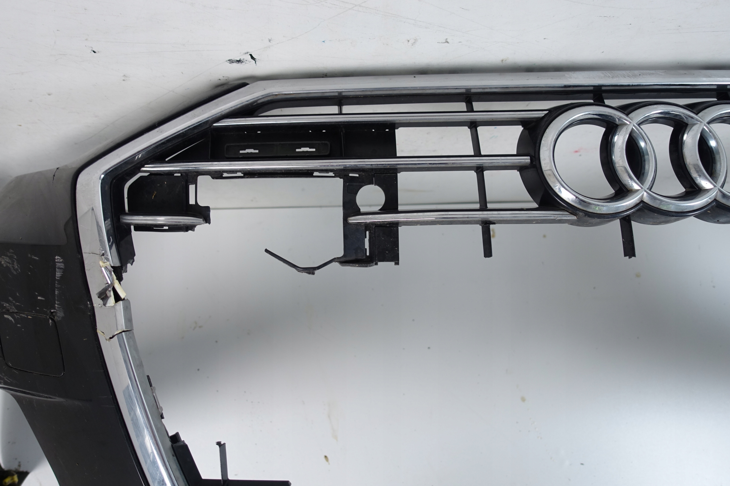 AUDI A6 C8 4K0 2018- bumper front front 4K0807437A