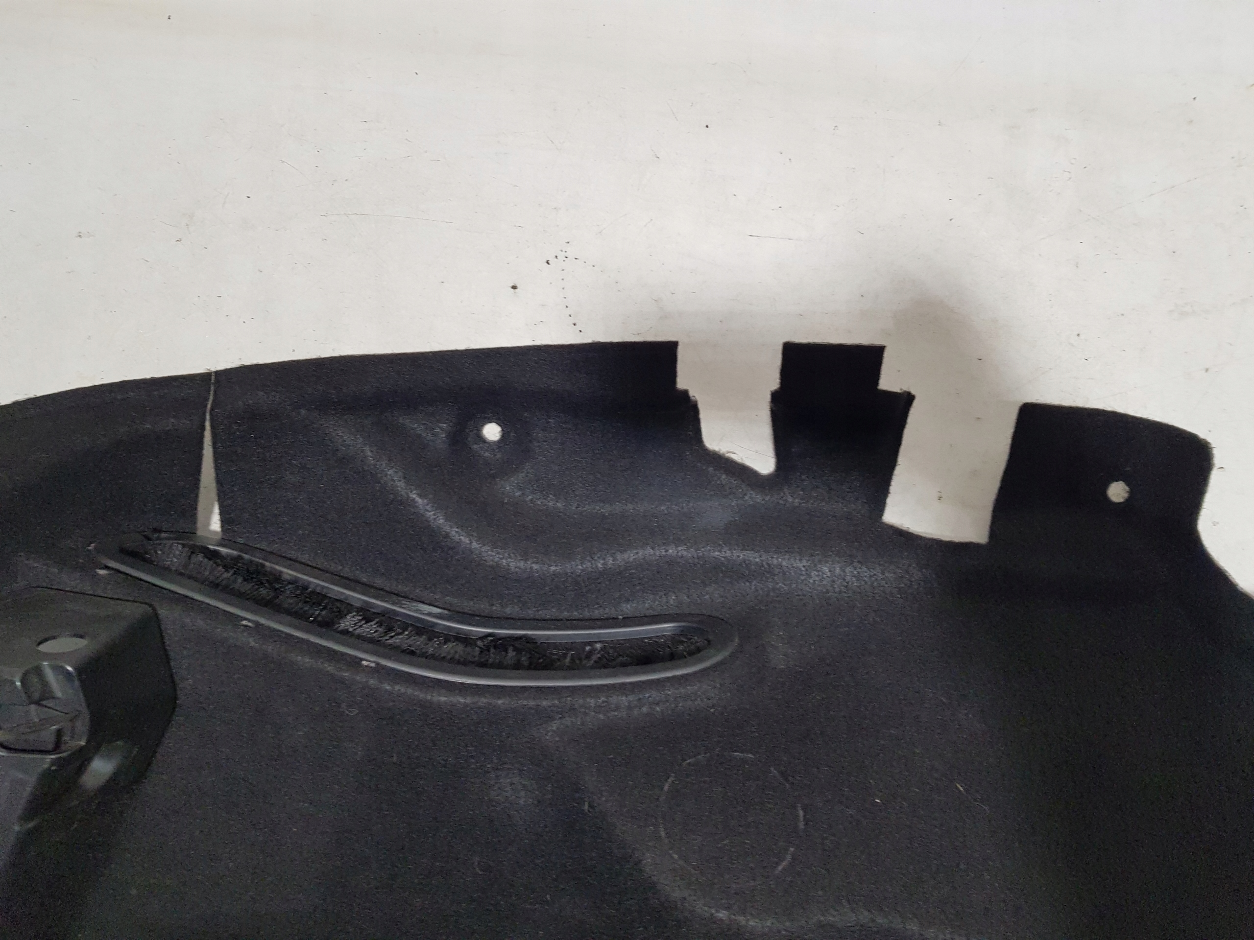 MERCEDES SLK W172 R172 boot upholstery left