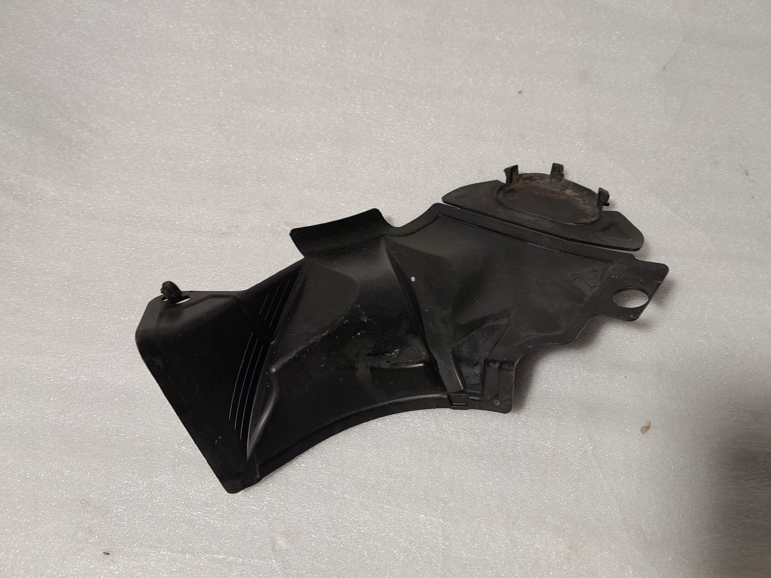 AUDI A4 B9 Blende Abdeckung KOMORY DES MOTORS 8W0806583B