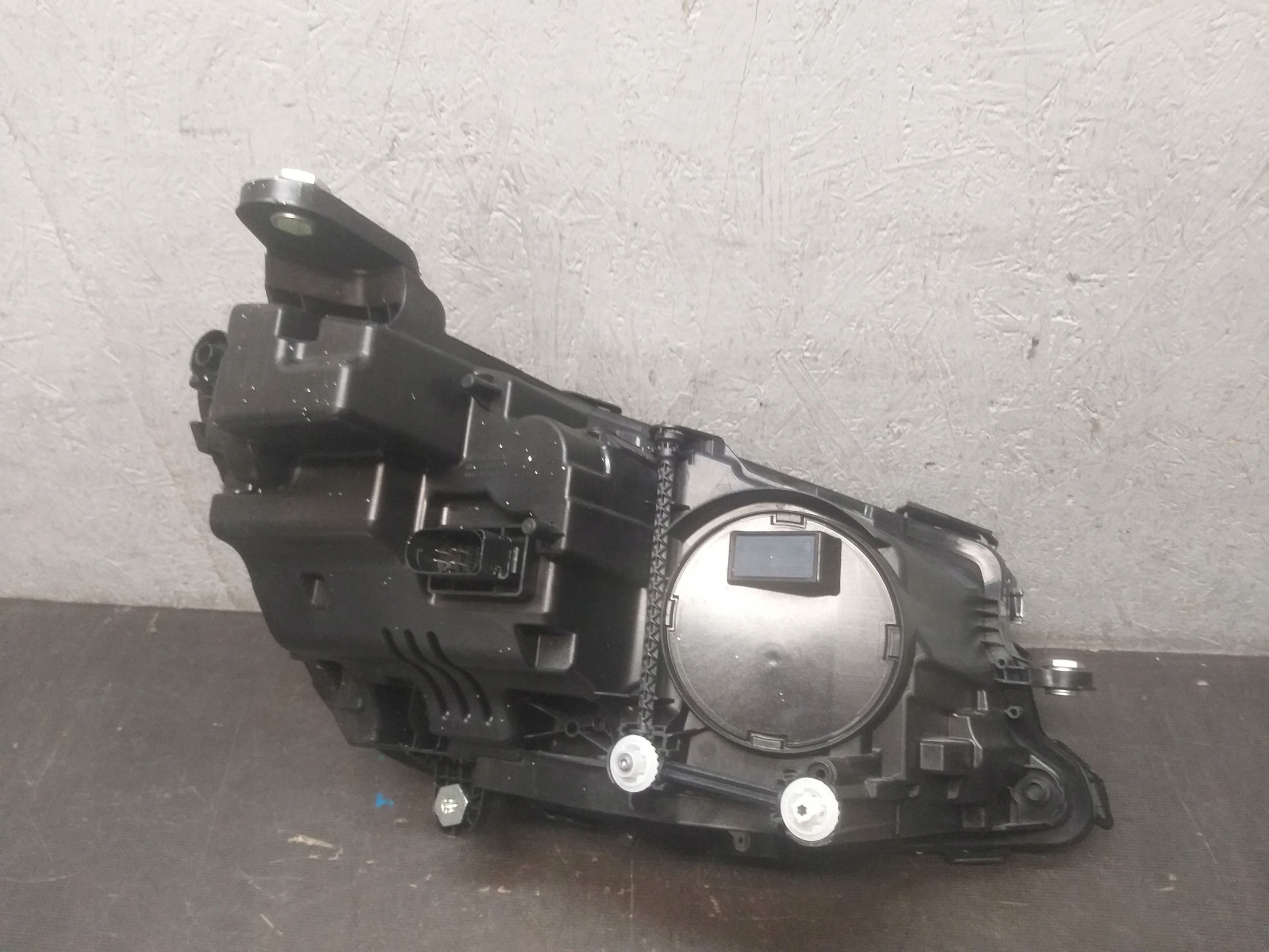 light front left MERCEDES E KLASA W213 LIFT FULL LED A2139067509
