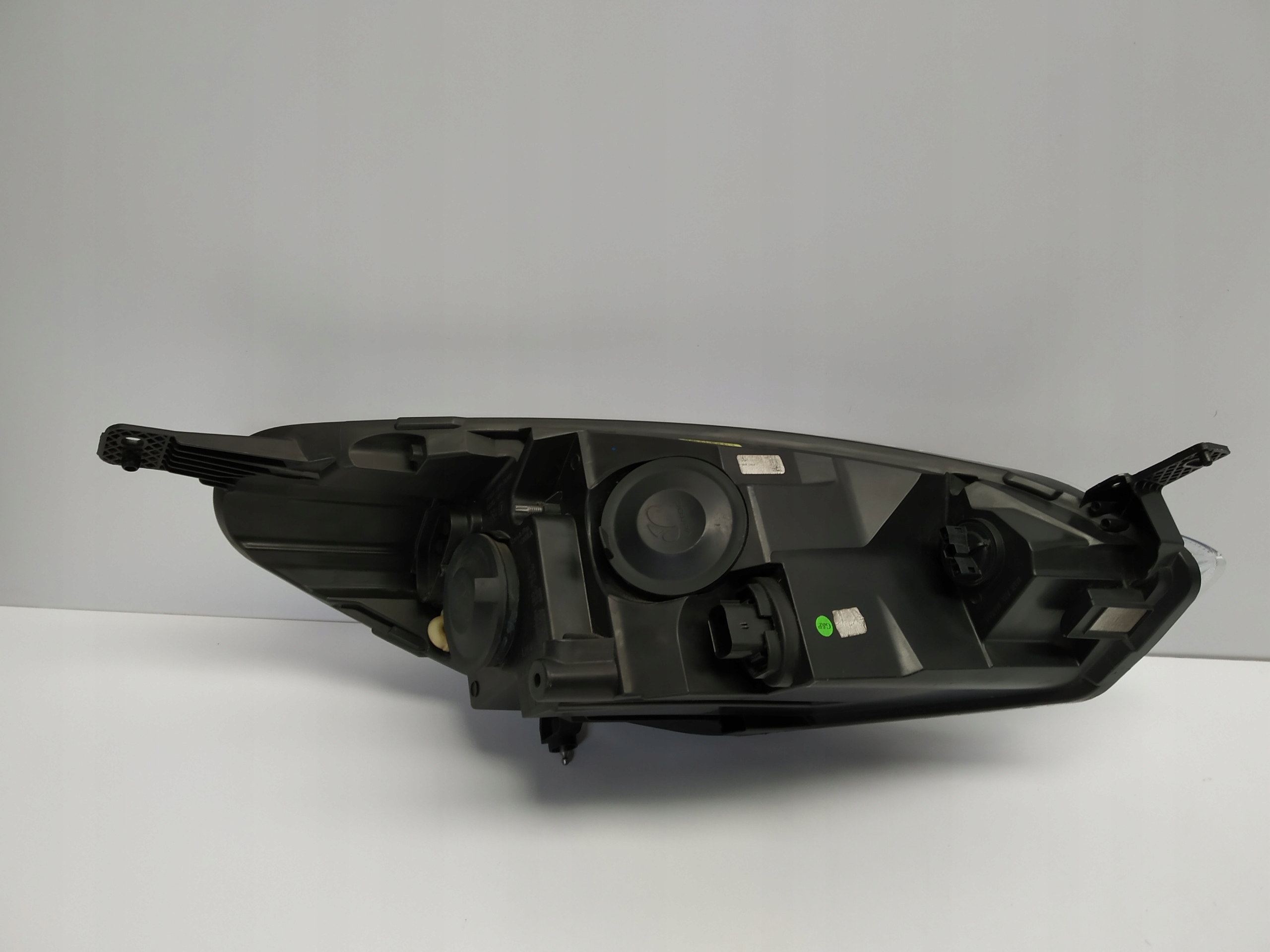 17+ Ford Fiesta VIII Mk8 reflektor light front left OM H1BB-13W030-AE