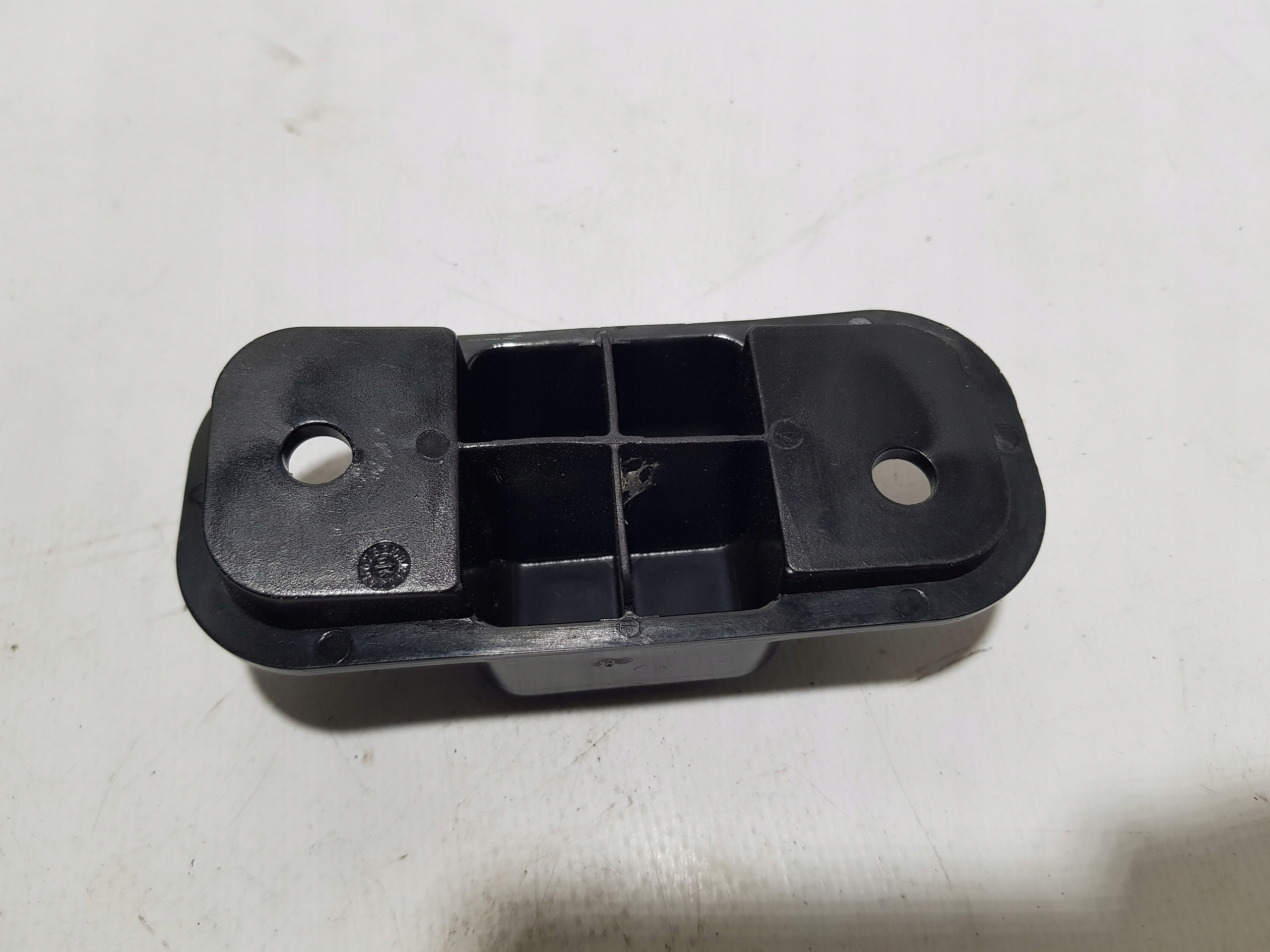 MERCEDES CLK W209 support roofs right CABRIO A2097570282