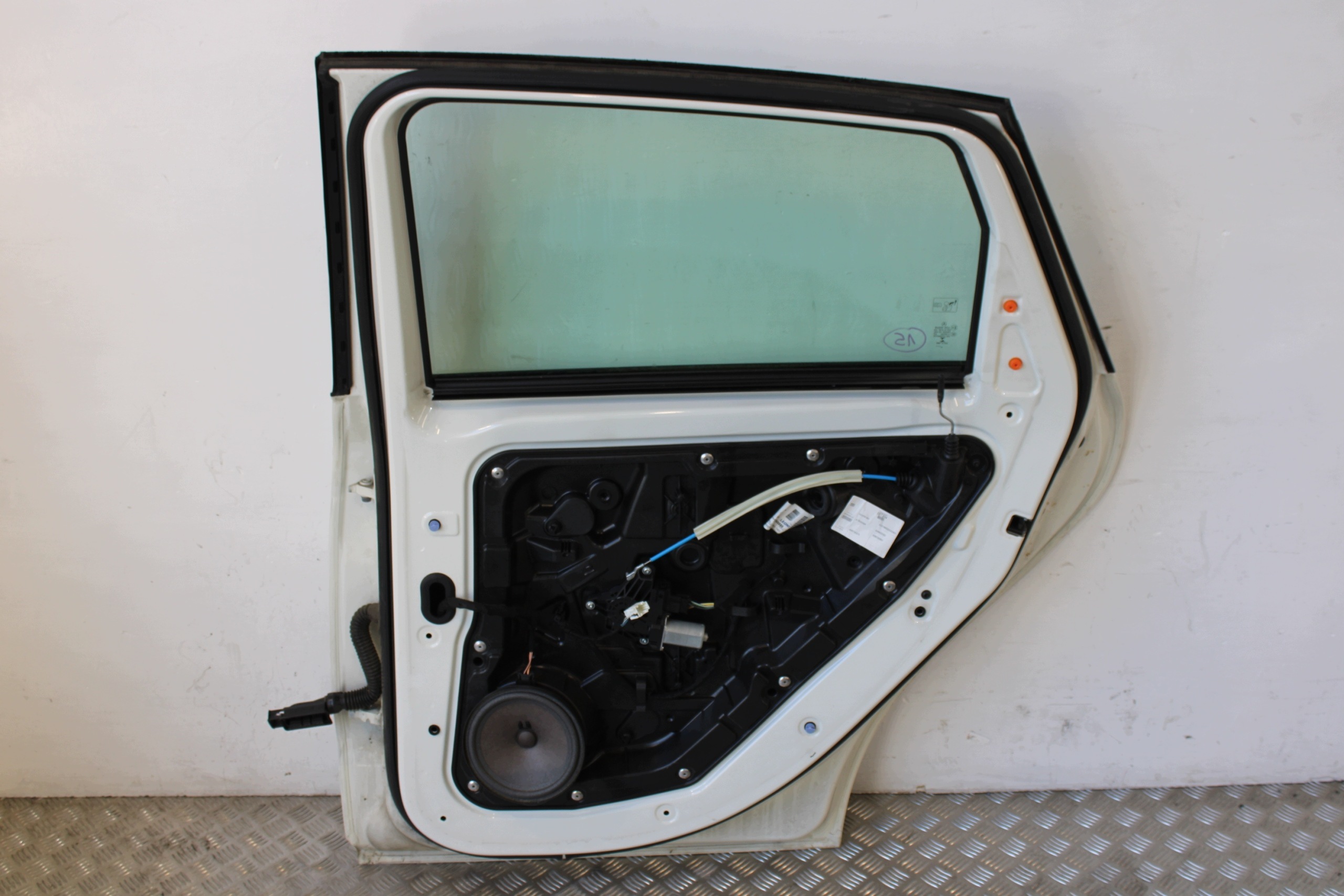 door right rear part right rear. complete MERCEDES B-class W246 LIFT