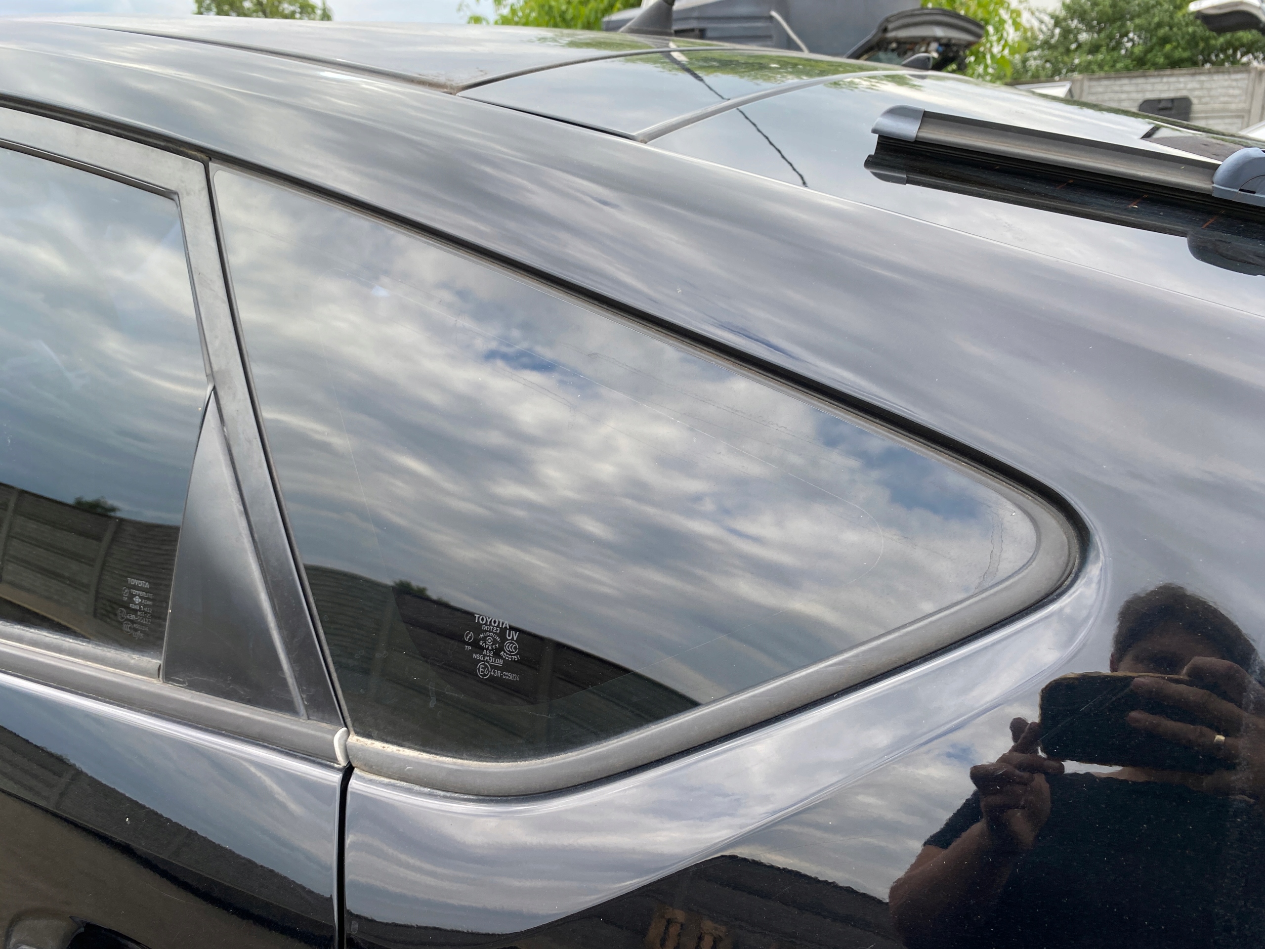 window side bodywork left Toyota Prius 2 II FL 03-09