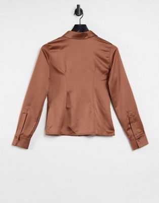 BRĄZOWA SATYNOWA KOSZULA DAMSKA GŁADKA 40 L 1VAF Dekolt kołnierzyk