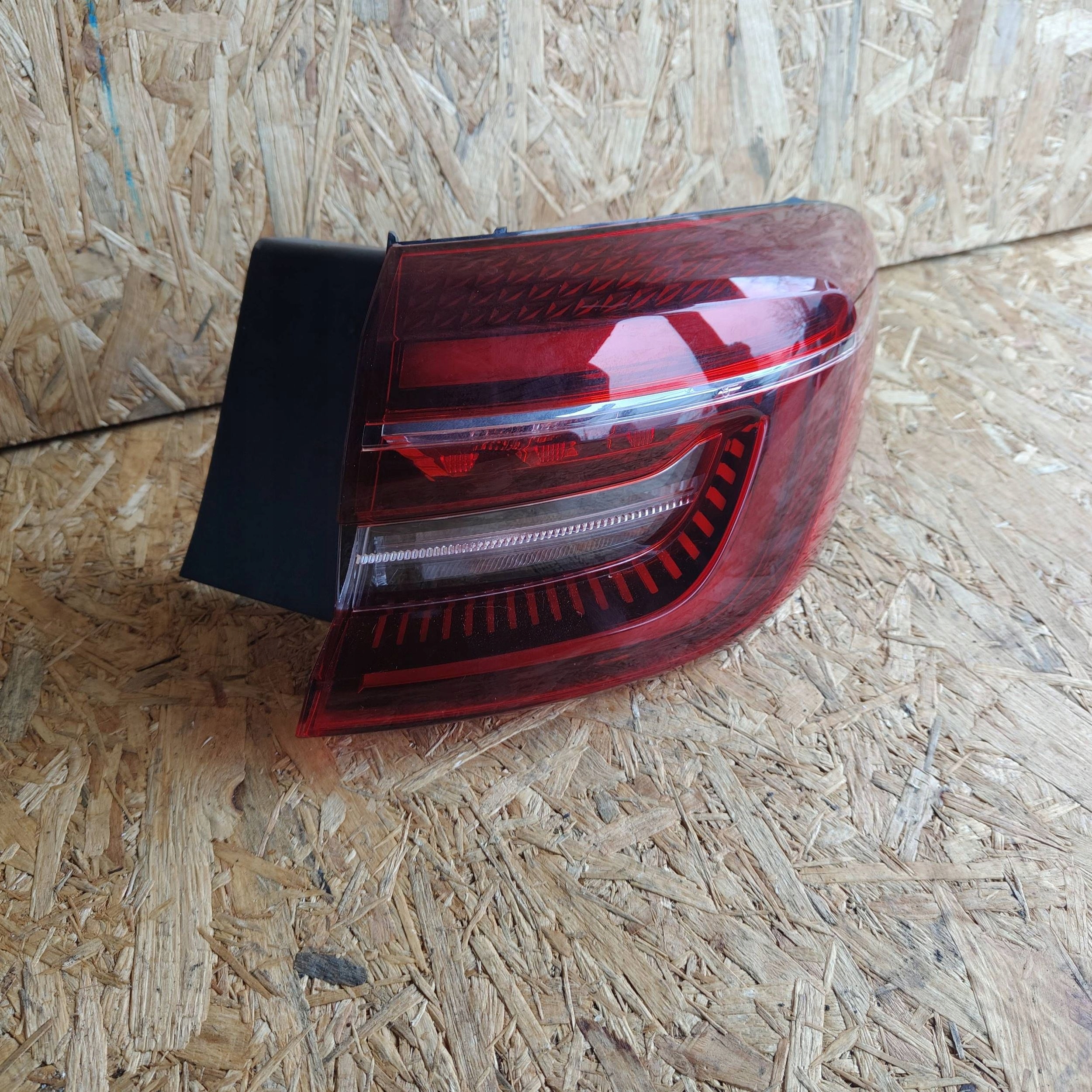 light rear rear part side right Renault Clio V 17834F