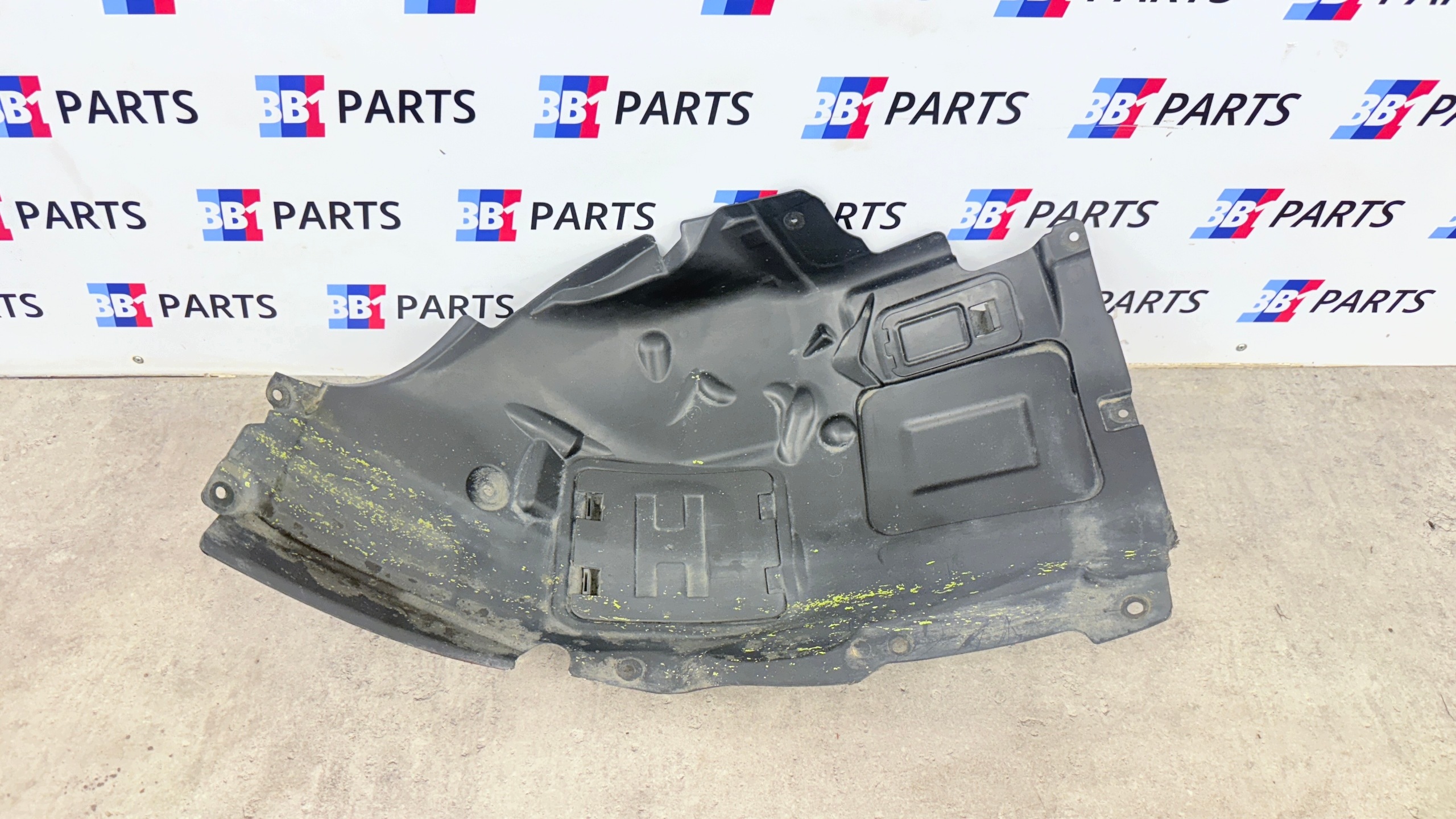 BMW F30 F31 mudguard left left front front 7260725 7260397