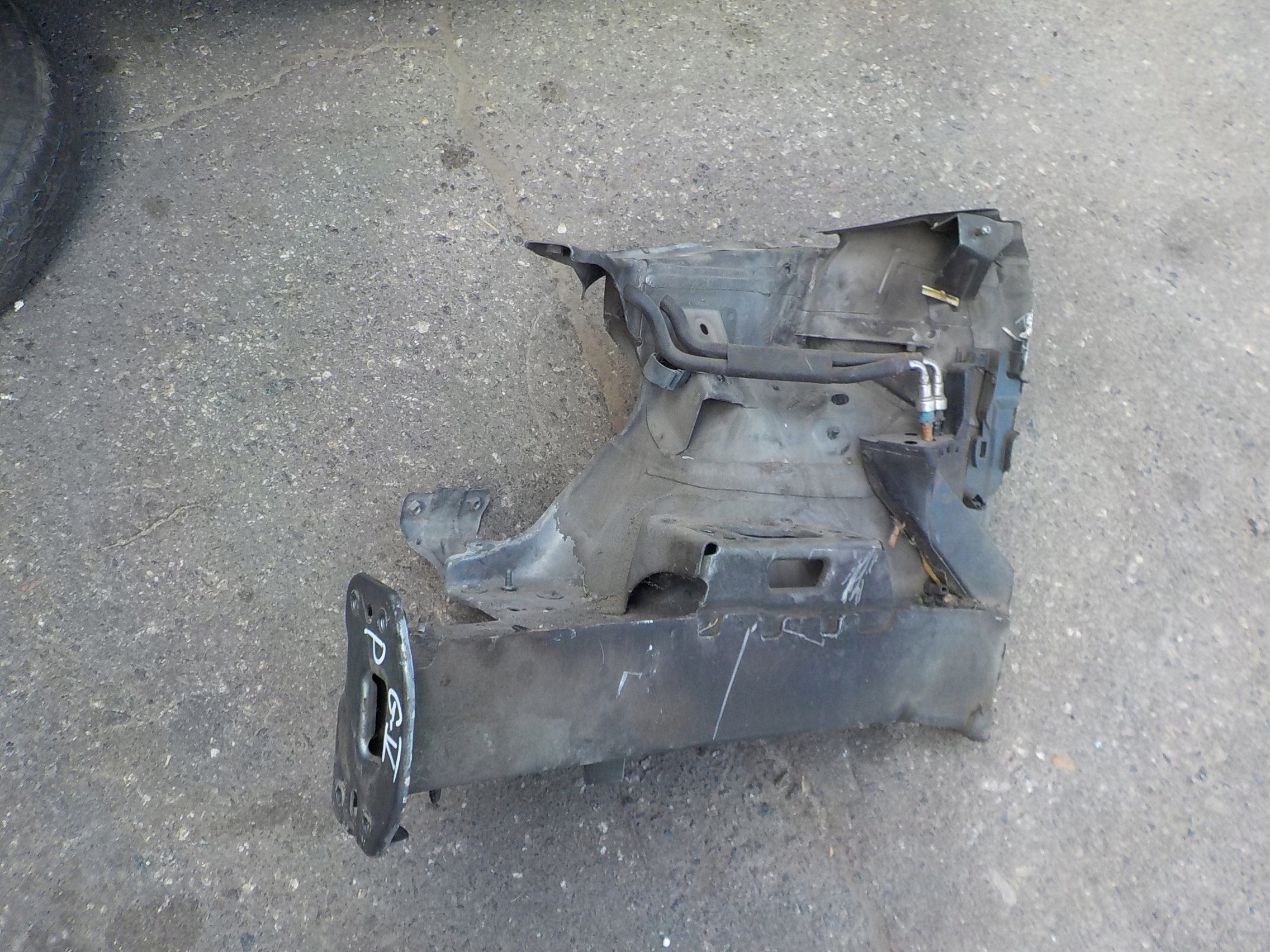 quarto LONGHERONE Destro vw golf V 2005r