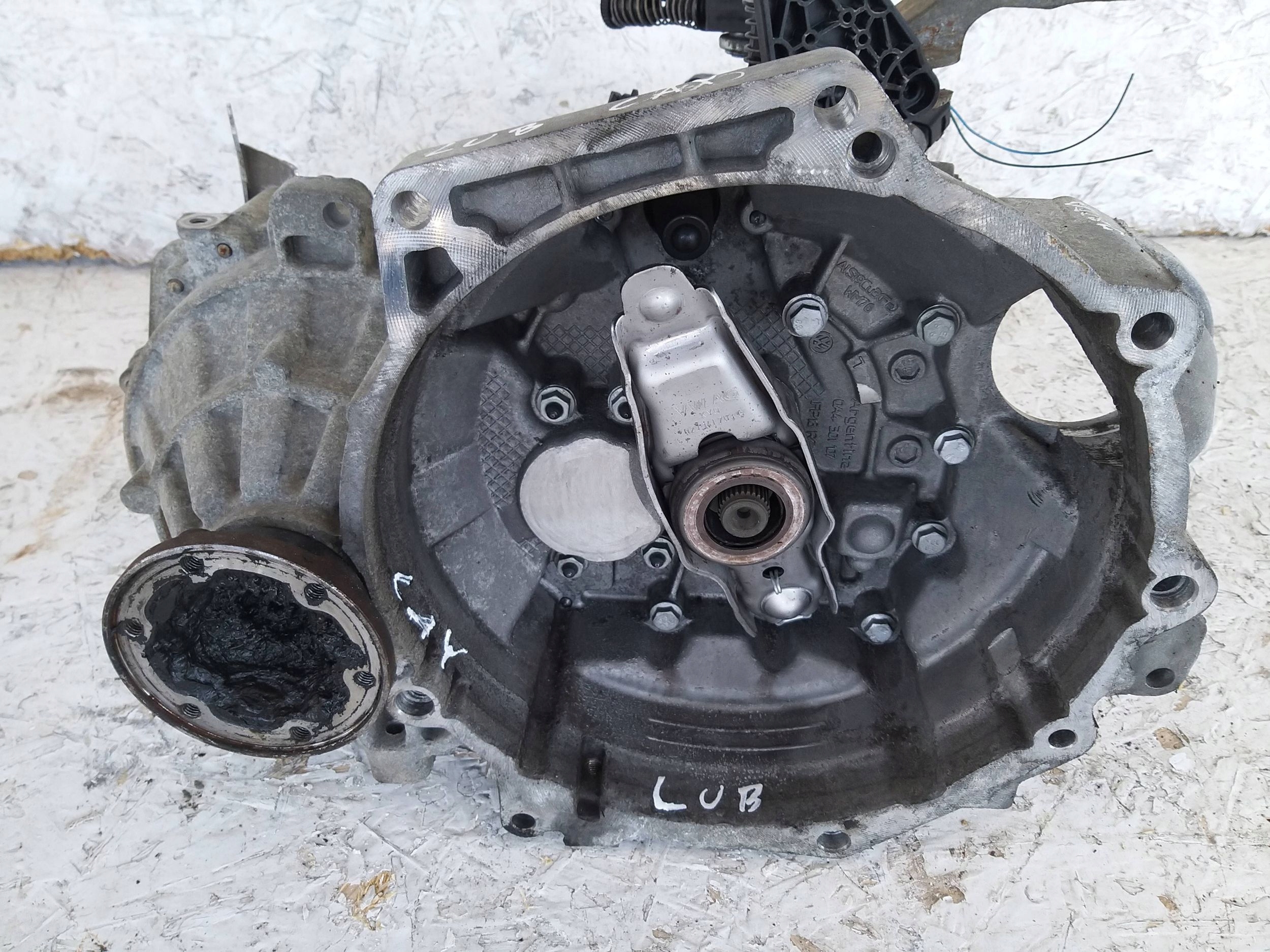 VW JETTA TOURAN GOLF VII OCTAVIA Getriebe oder 1.6 TDI CAY