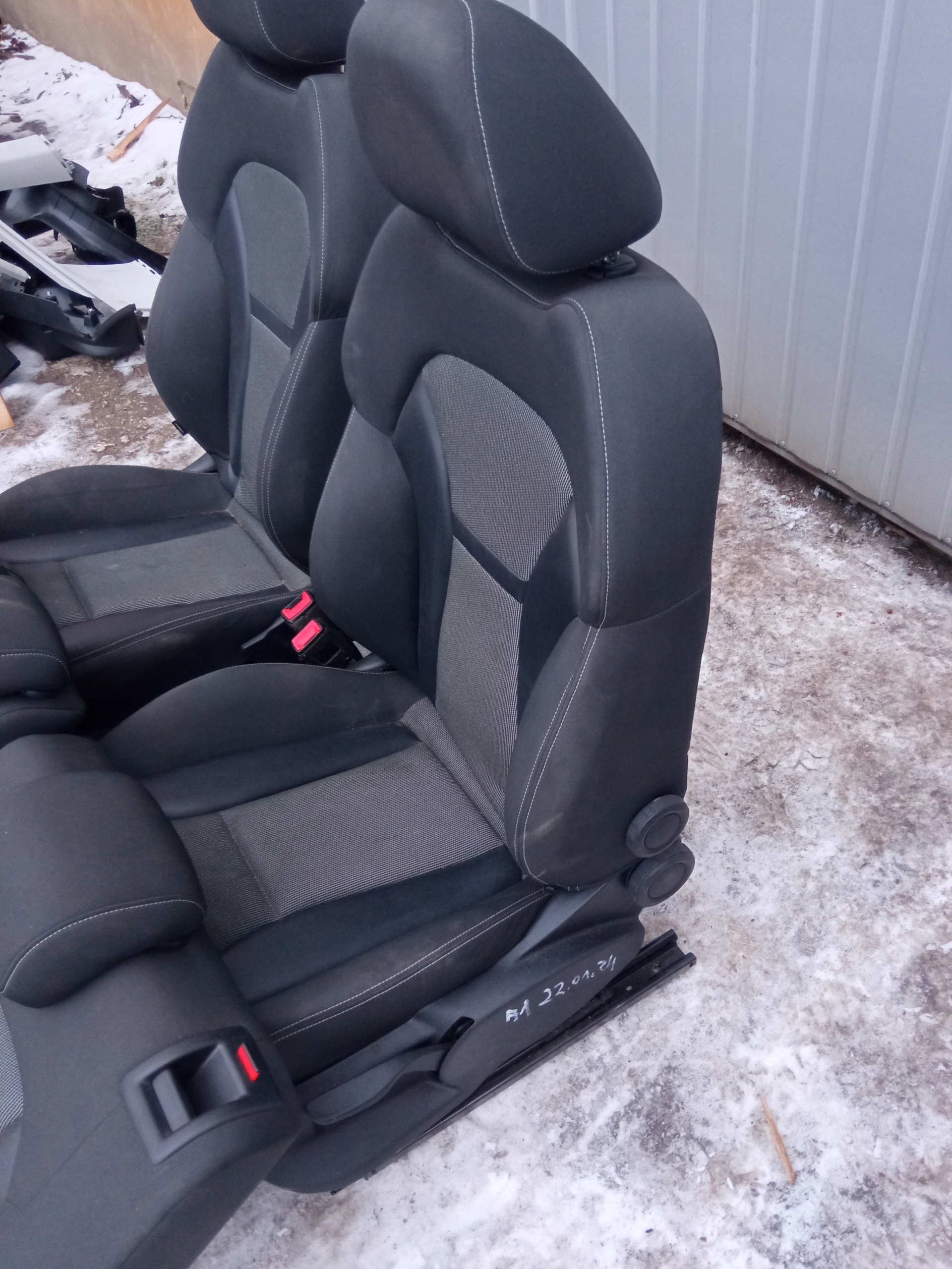Audi A1 8X РЕСТАЙЛИНГ кресла Передний диван 5D