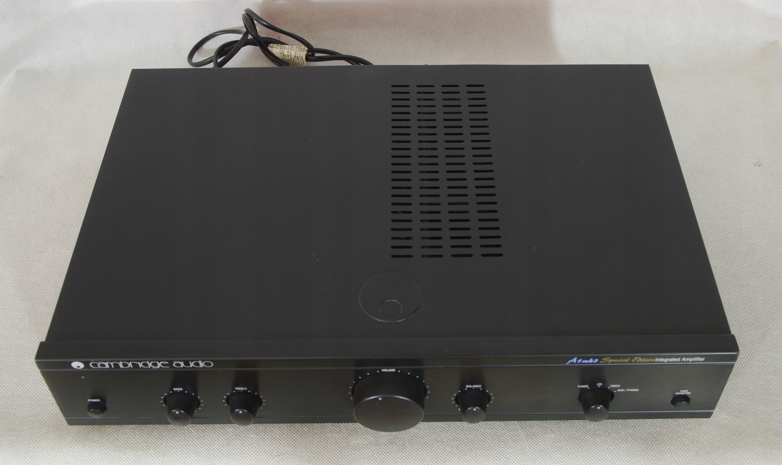 Cambridge Audio A1 MK3 Special Edition, wzmacniacz stereo. Kolor czarny