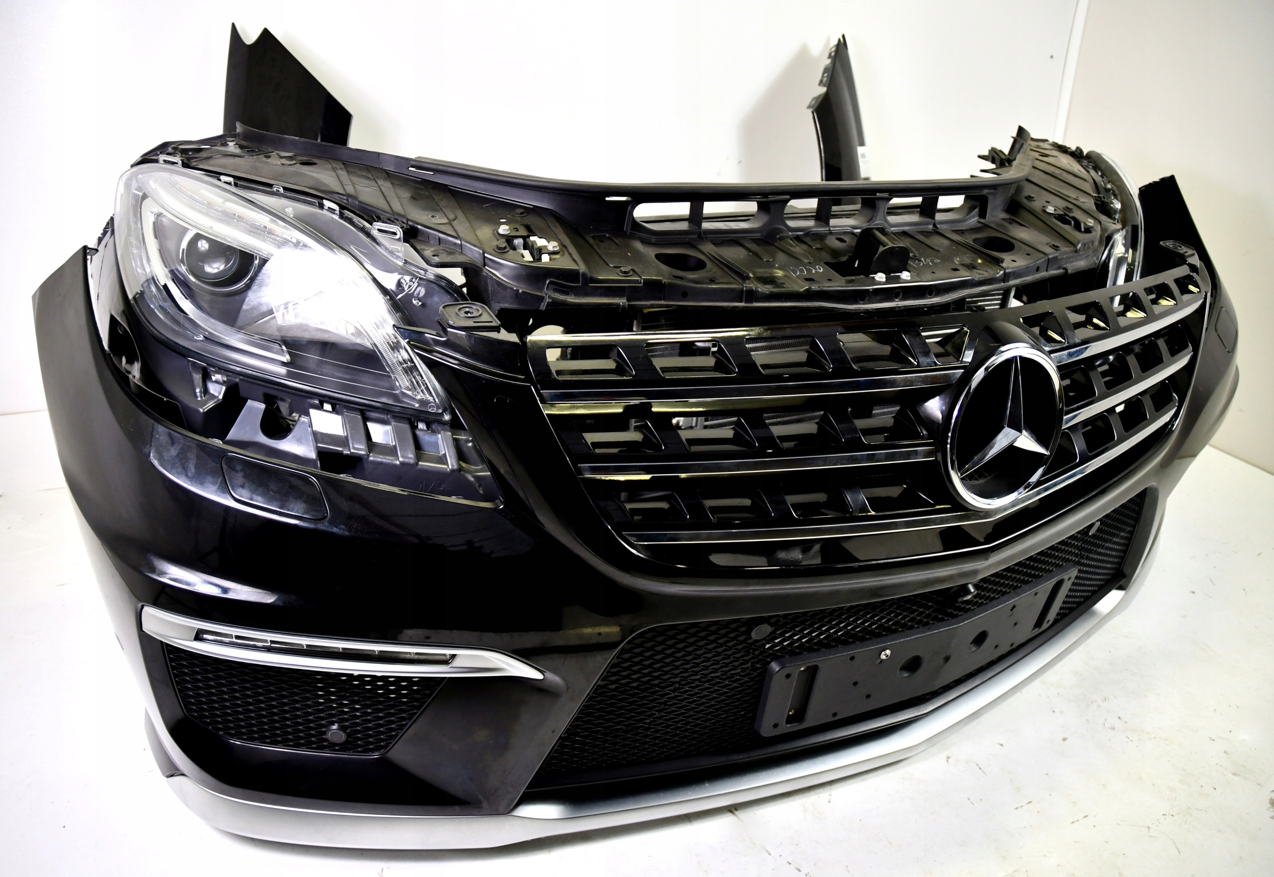 MERCEDES W166 Ml63 AMG БАМПЕР КРИЛА РАДІАТОРИ
