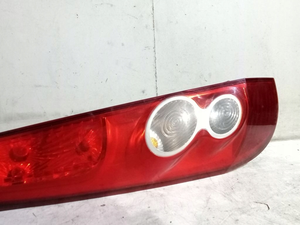 Ford Fiesta MK6 lift 5D light left rear part rear