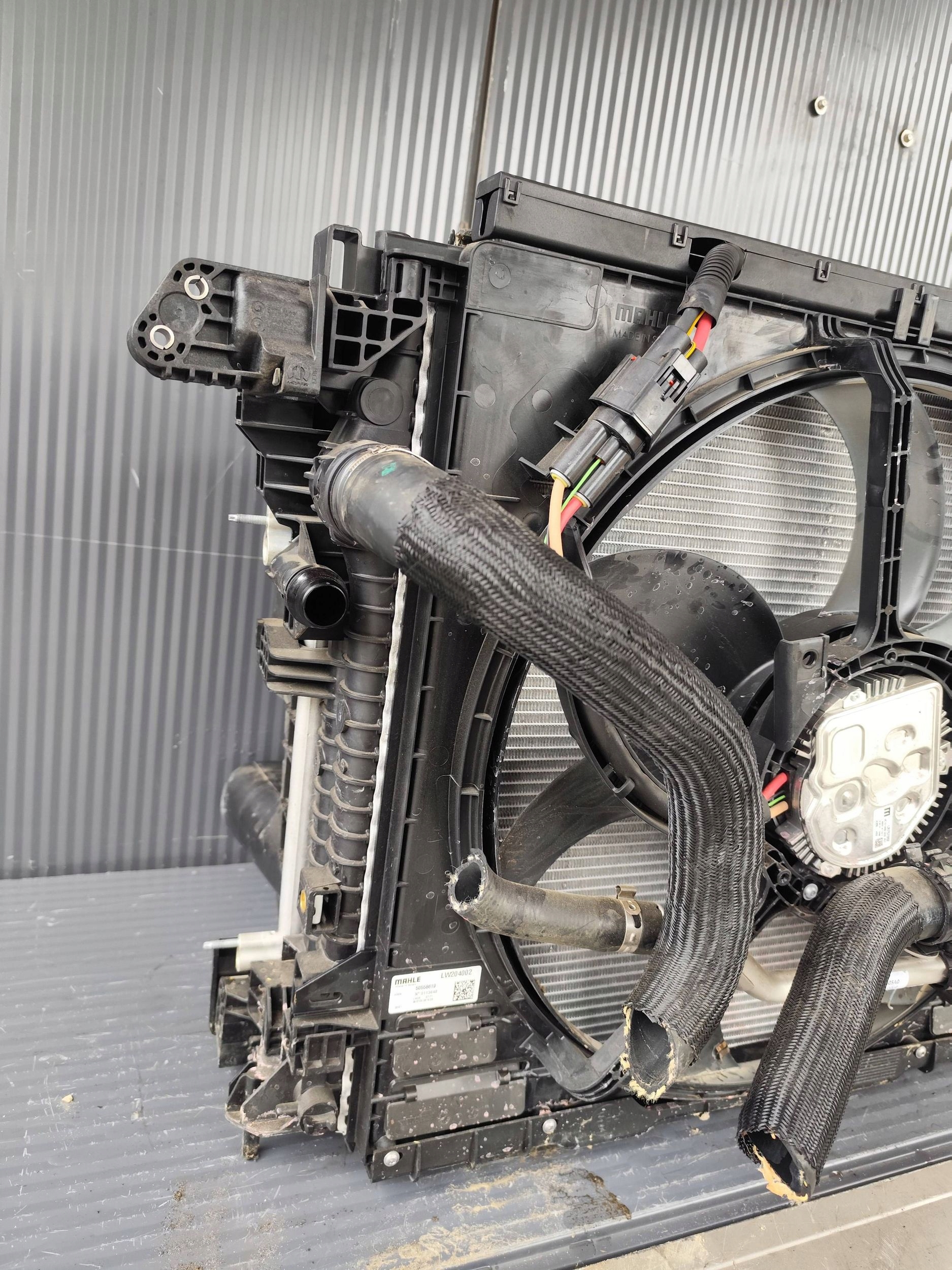 MASERATI GRECALE support panel for radiators radiator KOMPLET DEMONTAZ