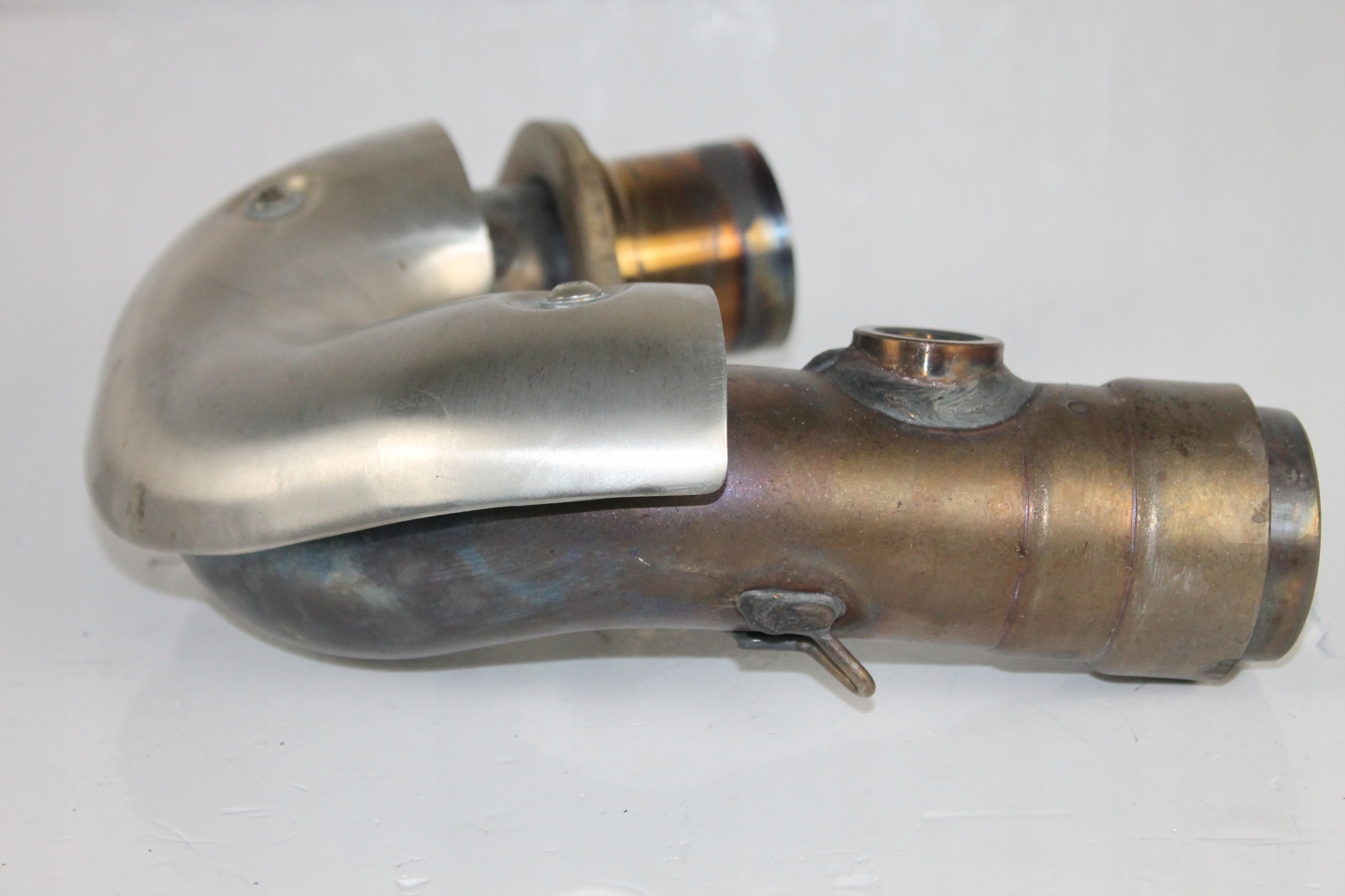 DUCATI СКРЕМБЛЕР 800 MANIFOLD ЛОКОТЬ ТРУБЫ