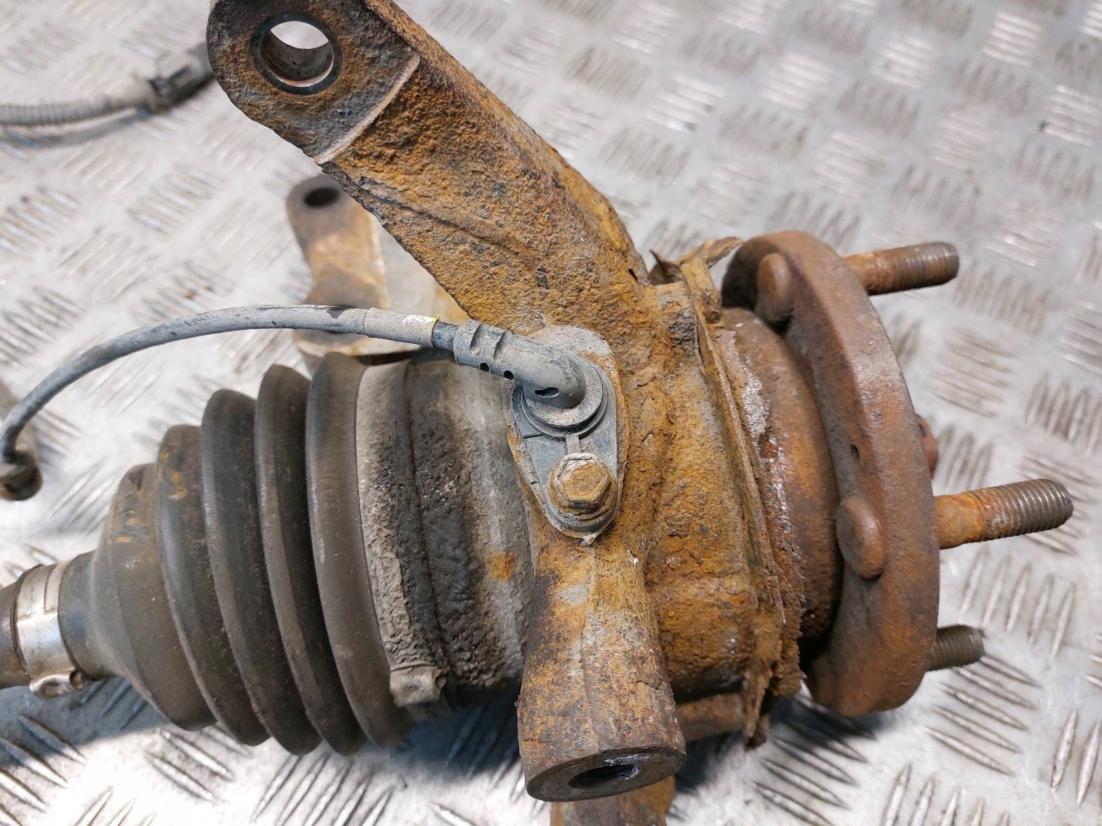 semi-axis right front 5B HYUNDAI TUCSON and 49500-2E750 2.0 CRDI