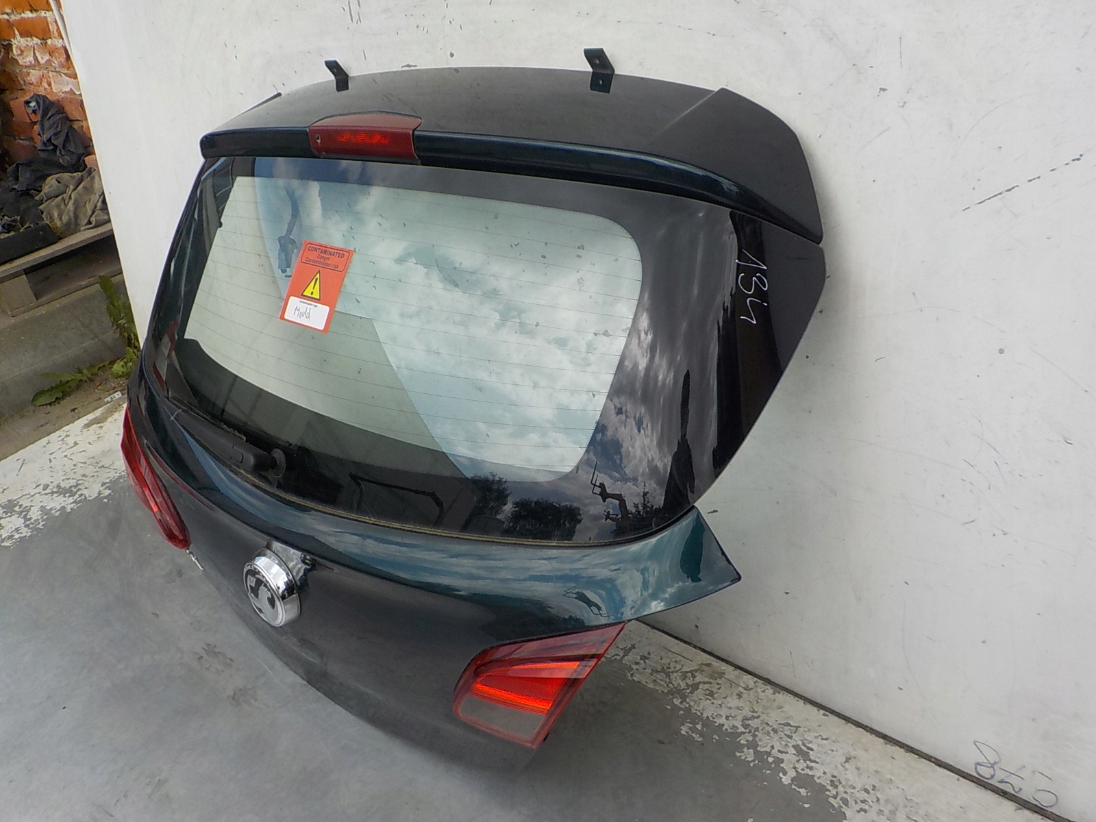 134 OPEL CORSA E 3D 5D boot door rear