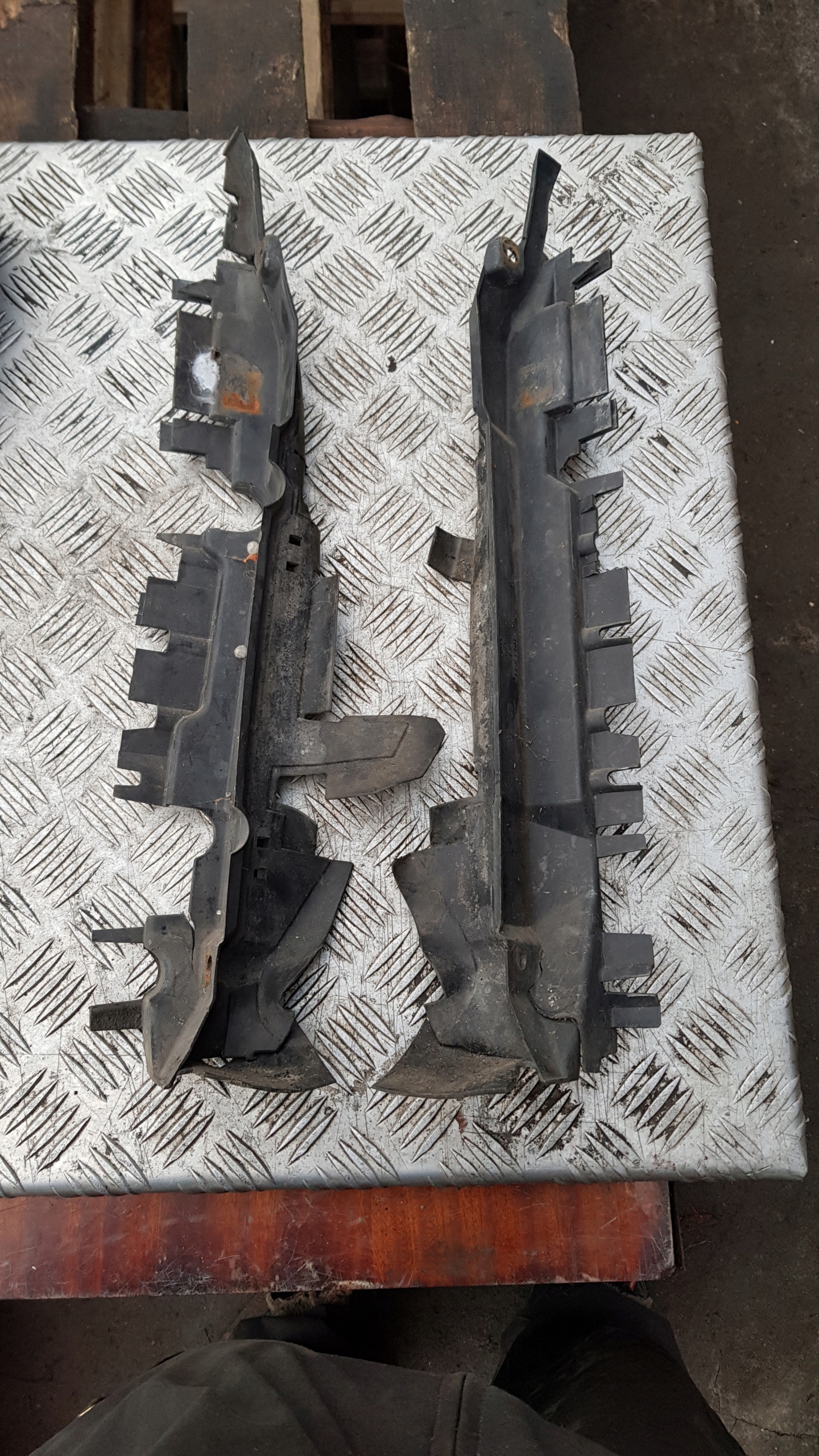 A8 D2 luftansaugkanal links rechts Blende Abdeckung des Kühlers